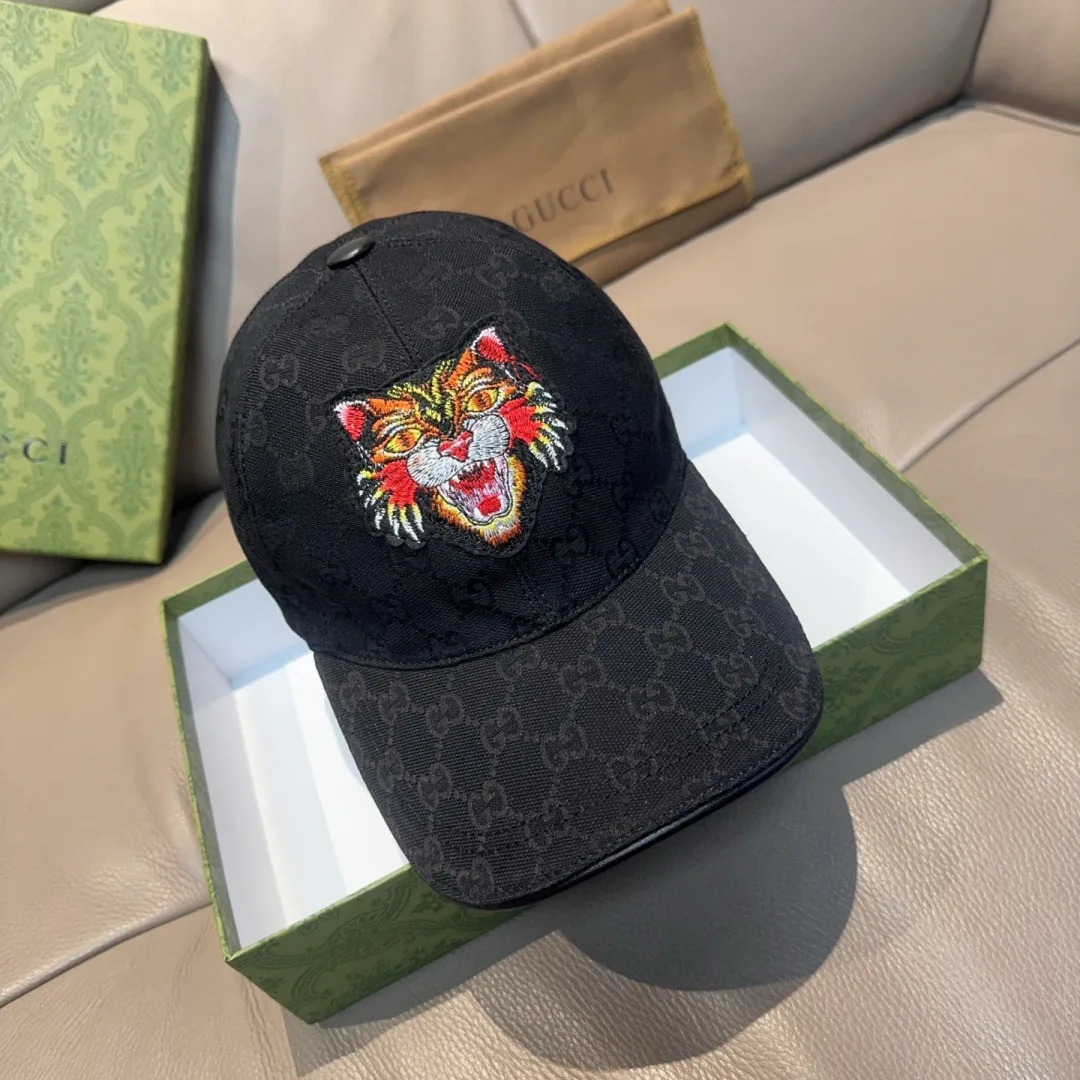 Hats GUCCI 17604812