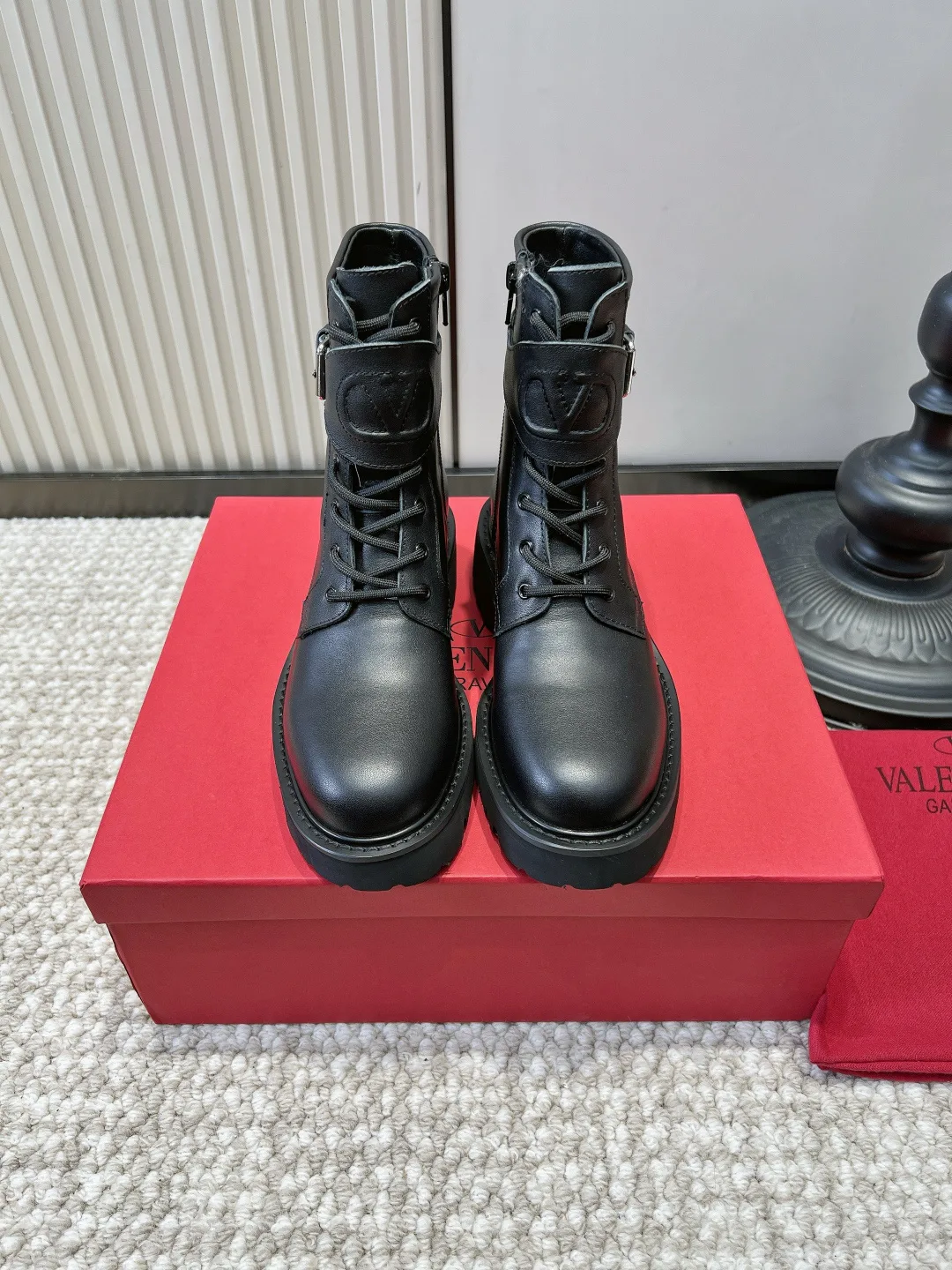 Women's Ankle Boots VALENTINO 17869528