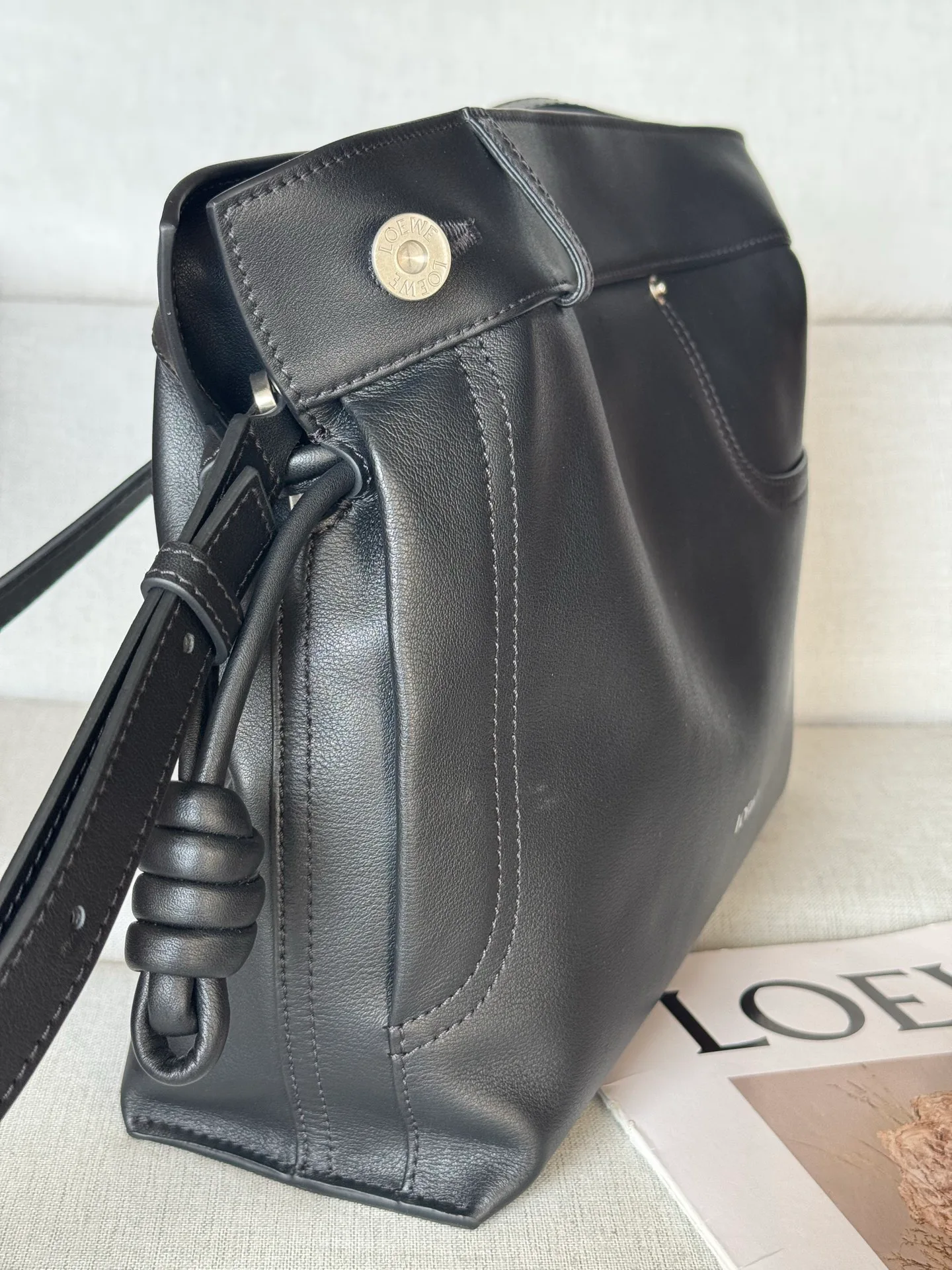Women's Classic Handbags LOEWE 17937892