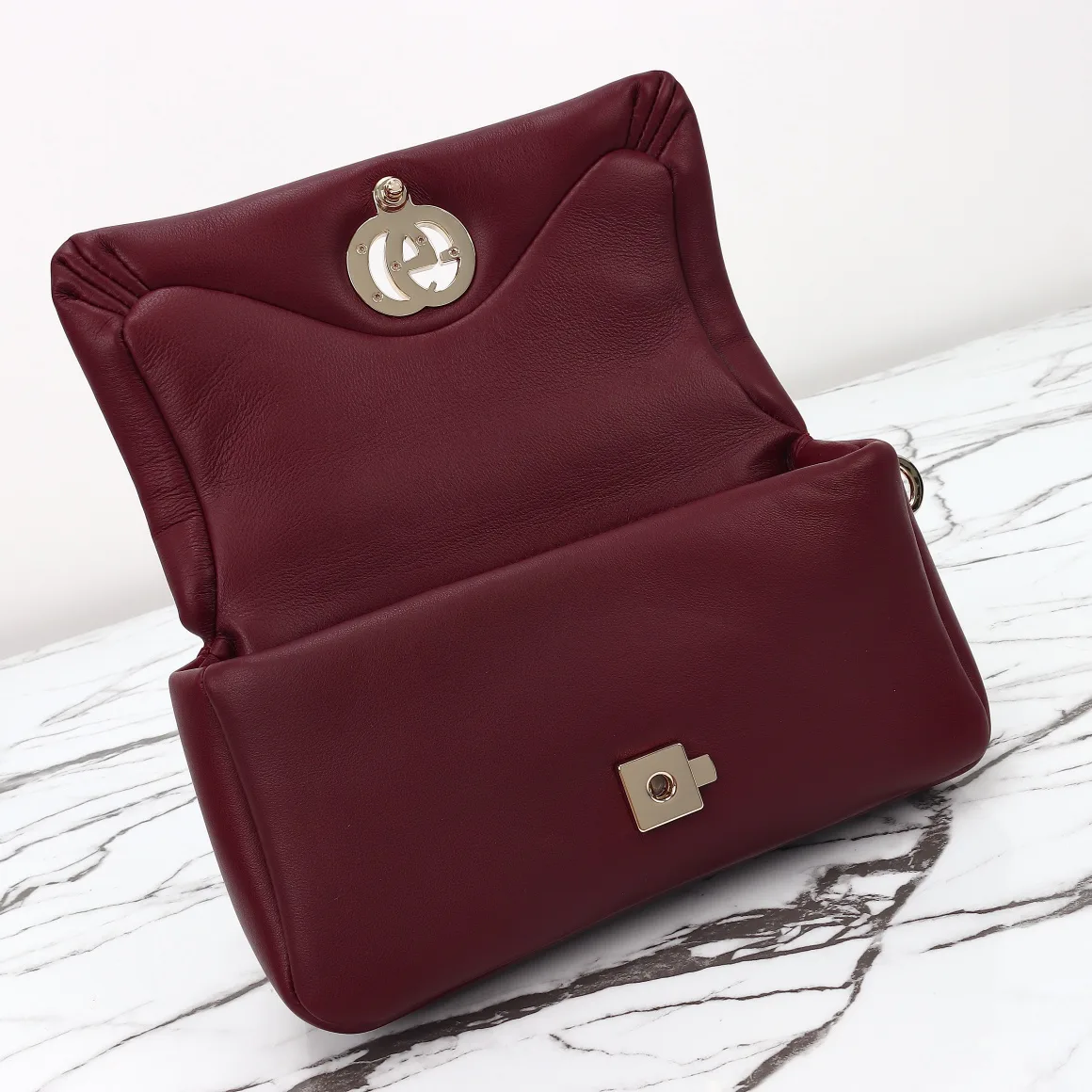 Women's Classic Handbags GUCCI 18210719