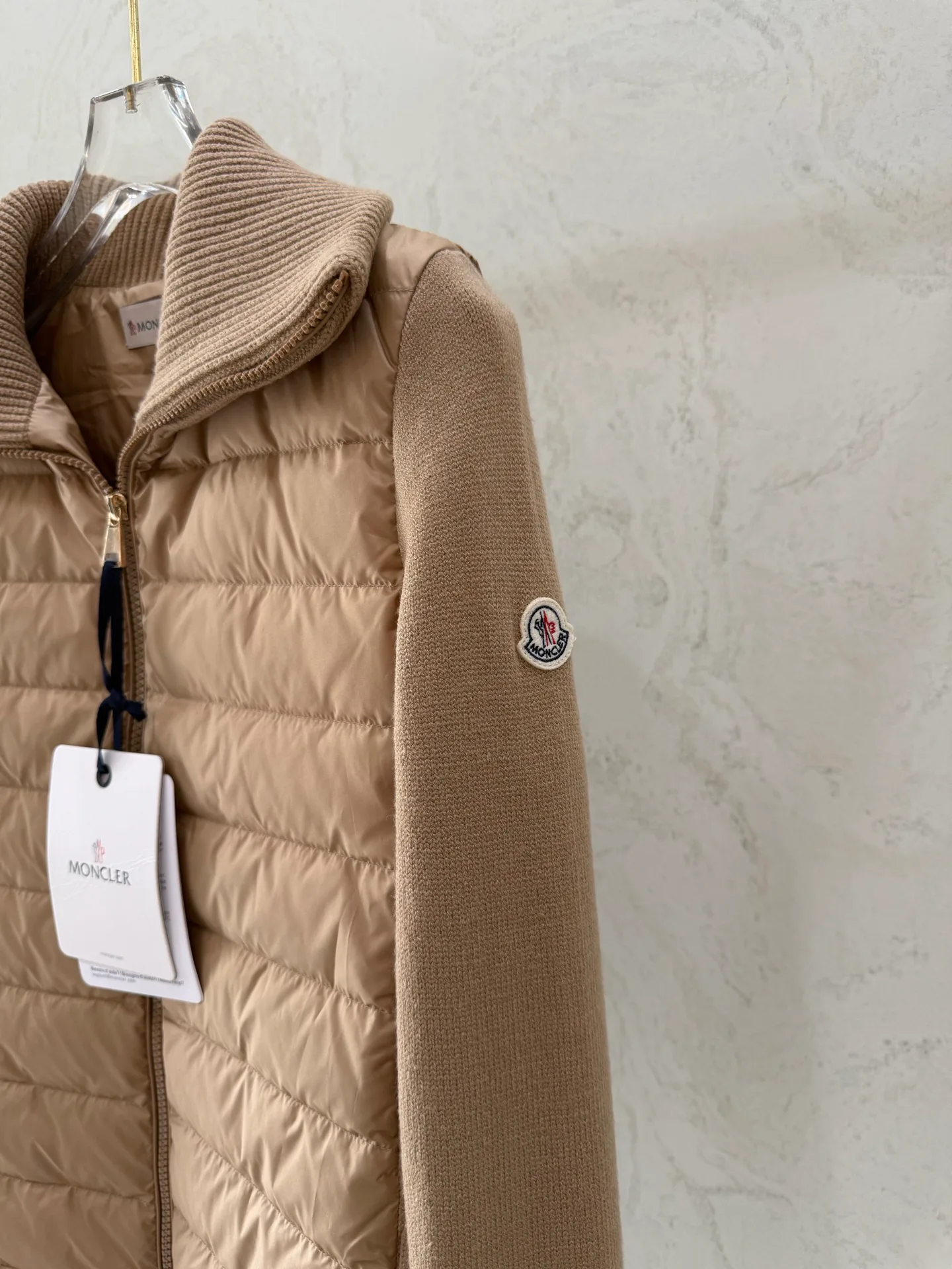 Women's Jackets And Down Jackets MONCLER 17918879