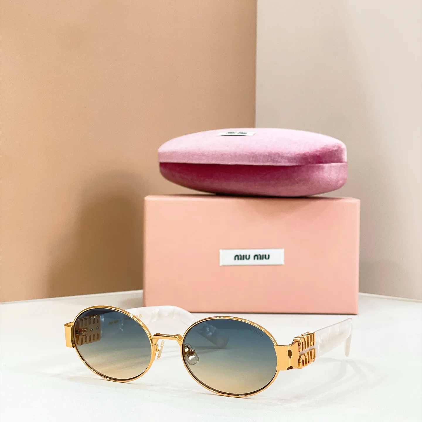 Glasses MIU MIU 17992540