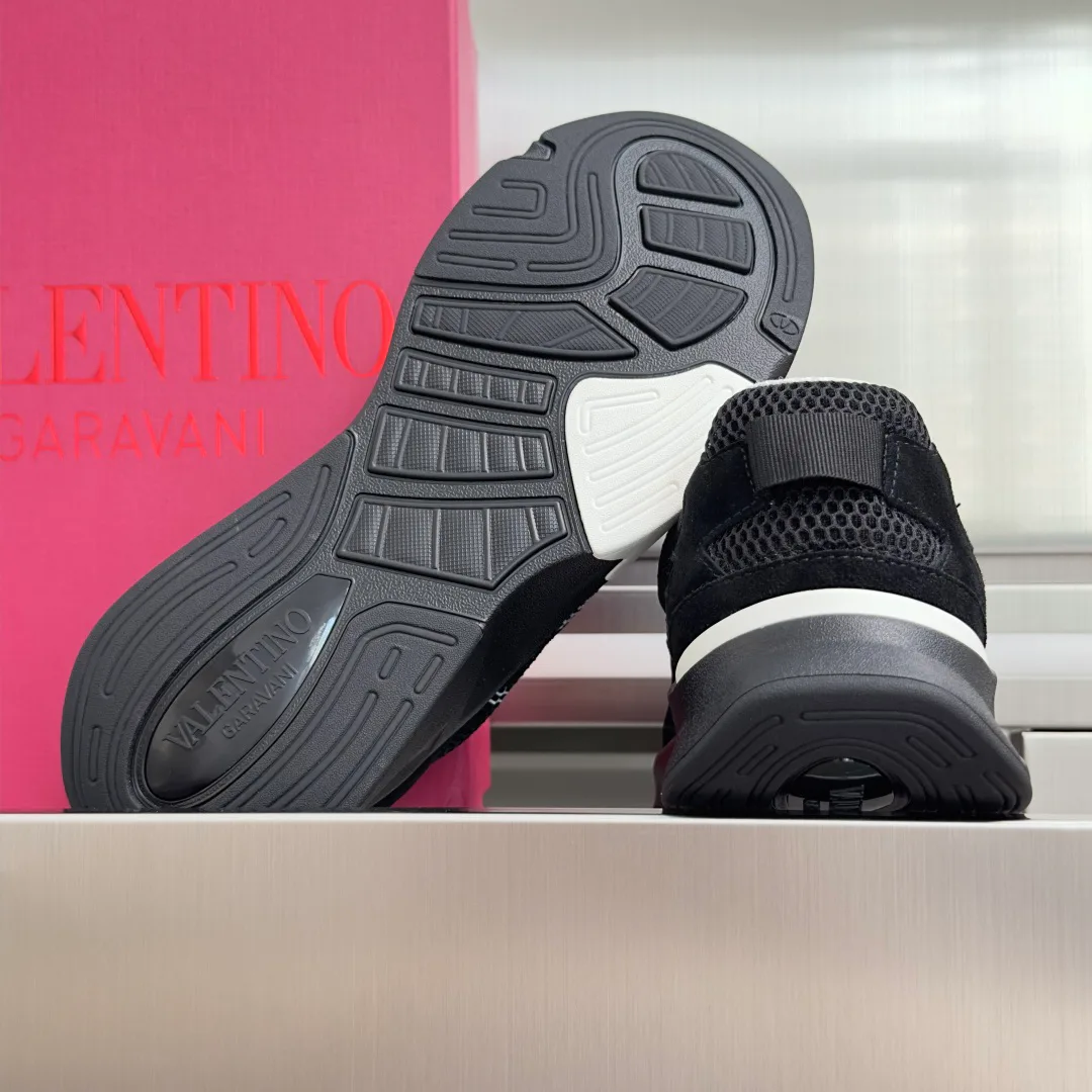 Men's Sneakers VALENTINO 17603076