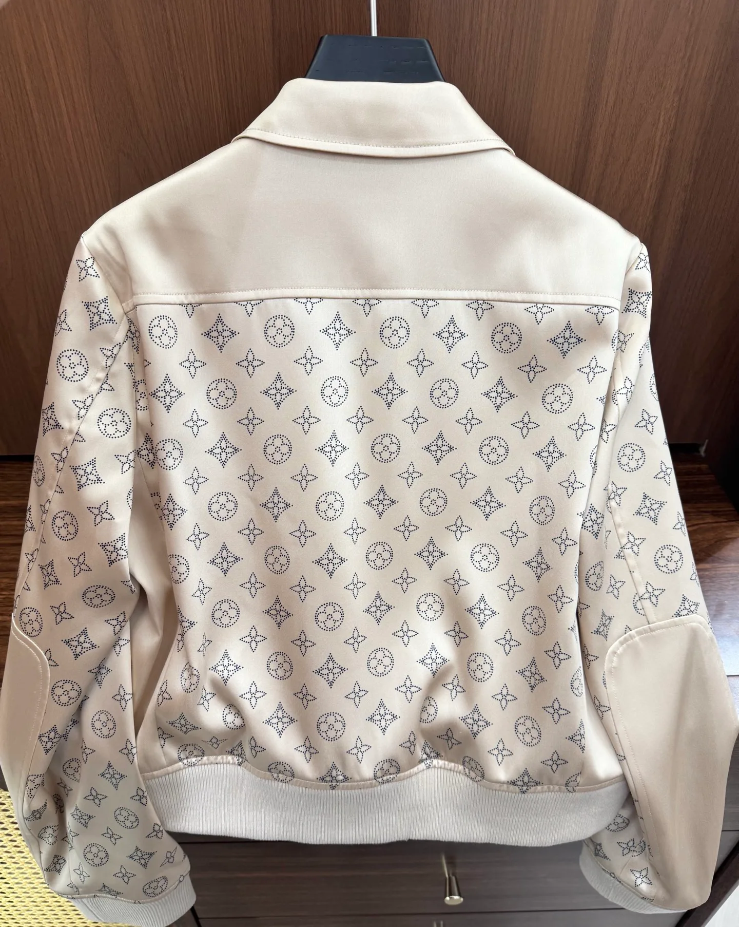 Women's Jackets And Down Jackets LOUIS VUITTON 18478302