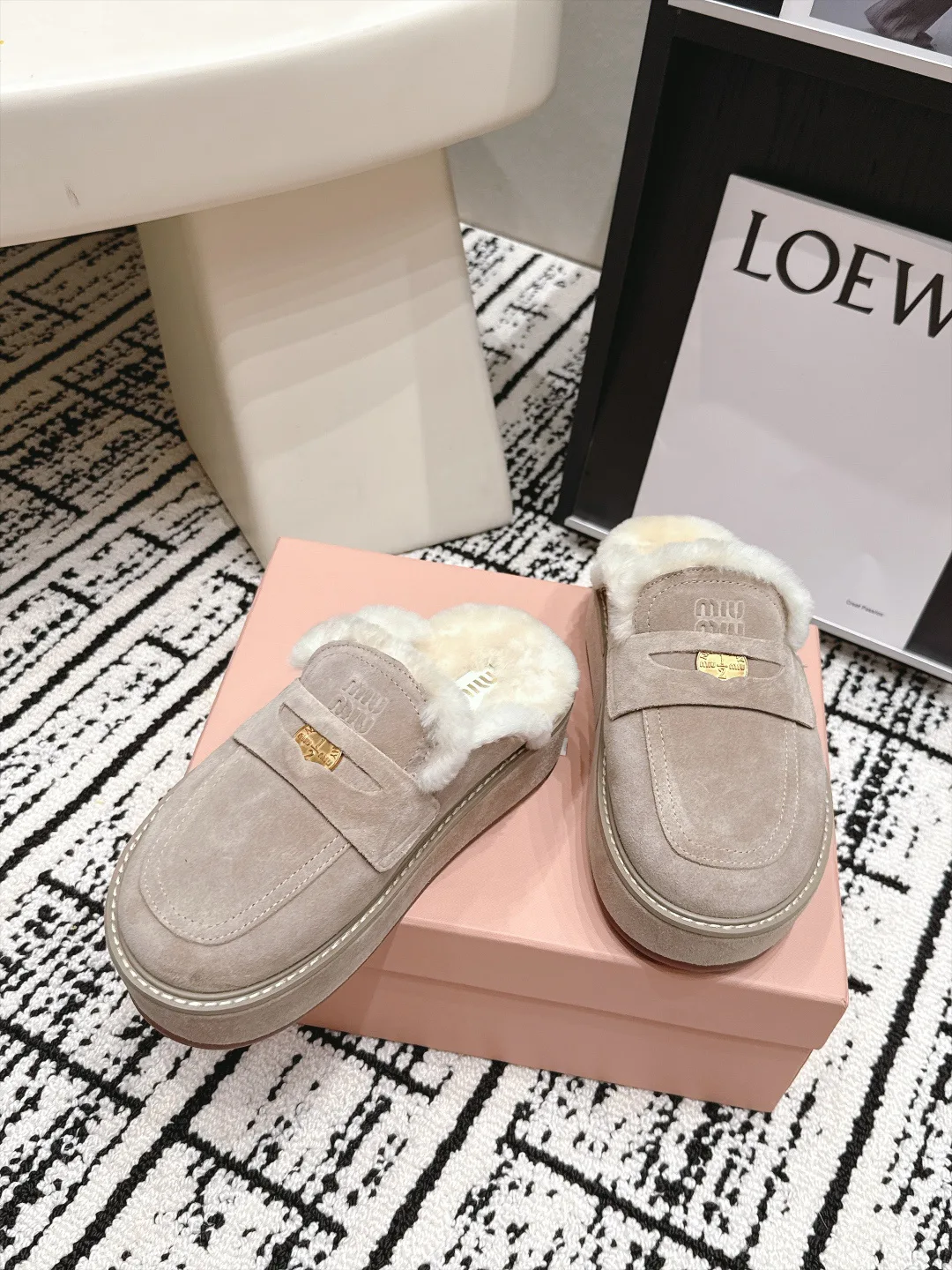 Women's Mules And Clogs MIU MIU 18066269