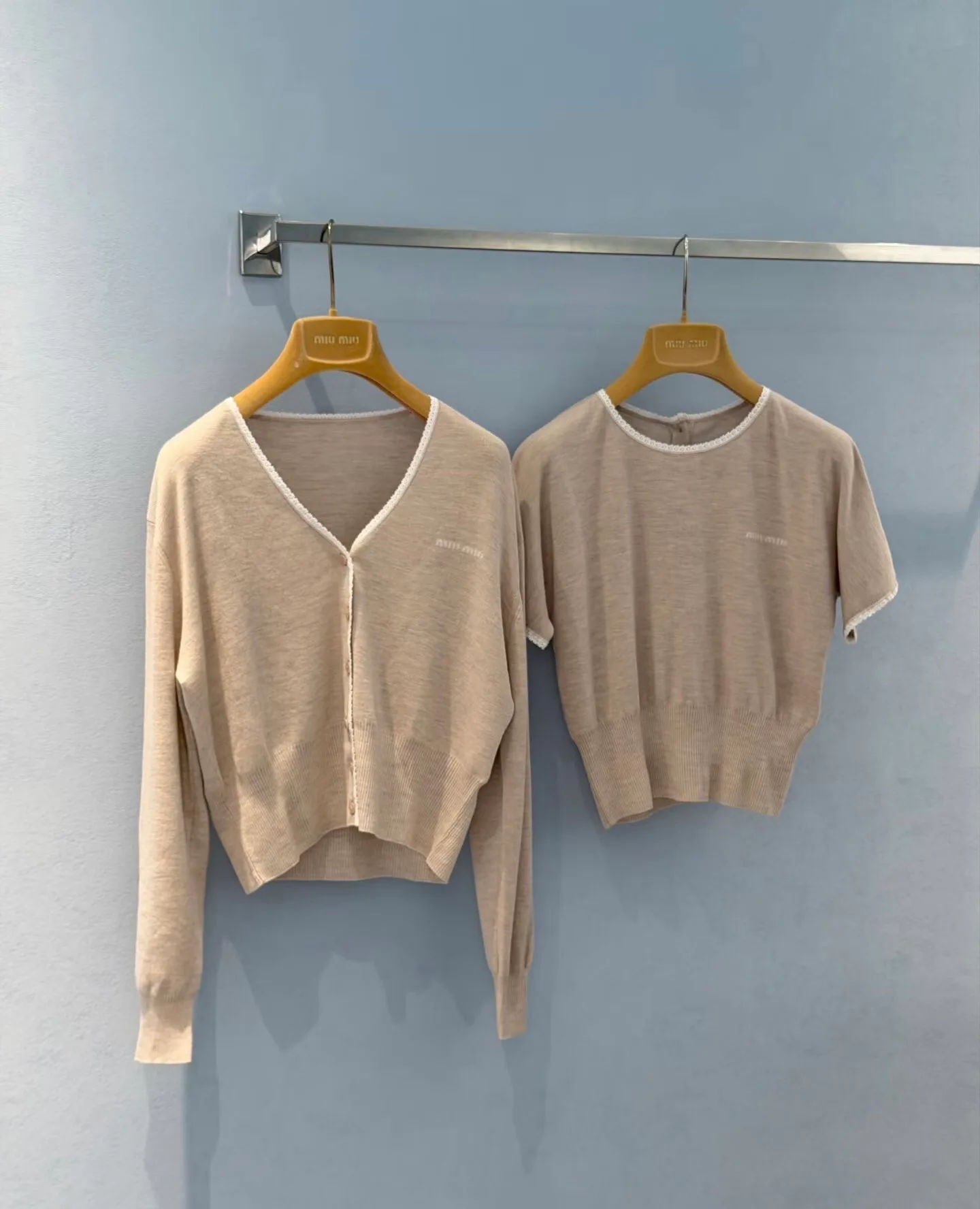Women's Jumpers And Sweaters MIU MIU 17408199