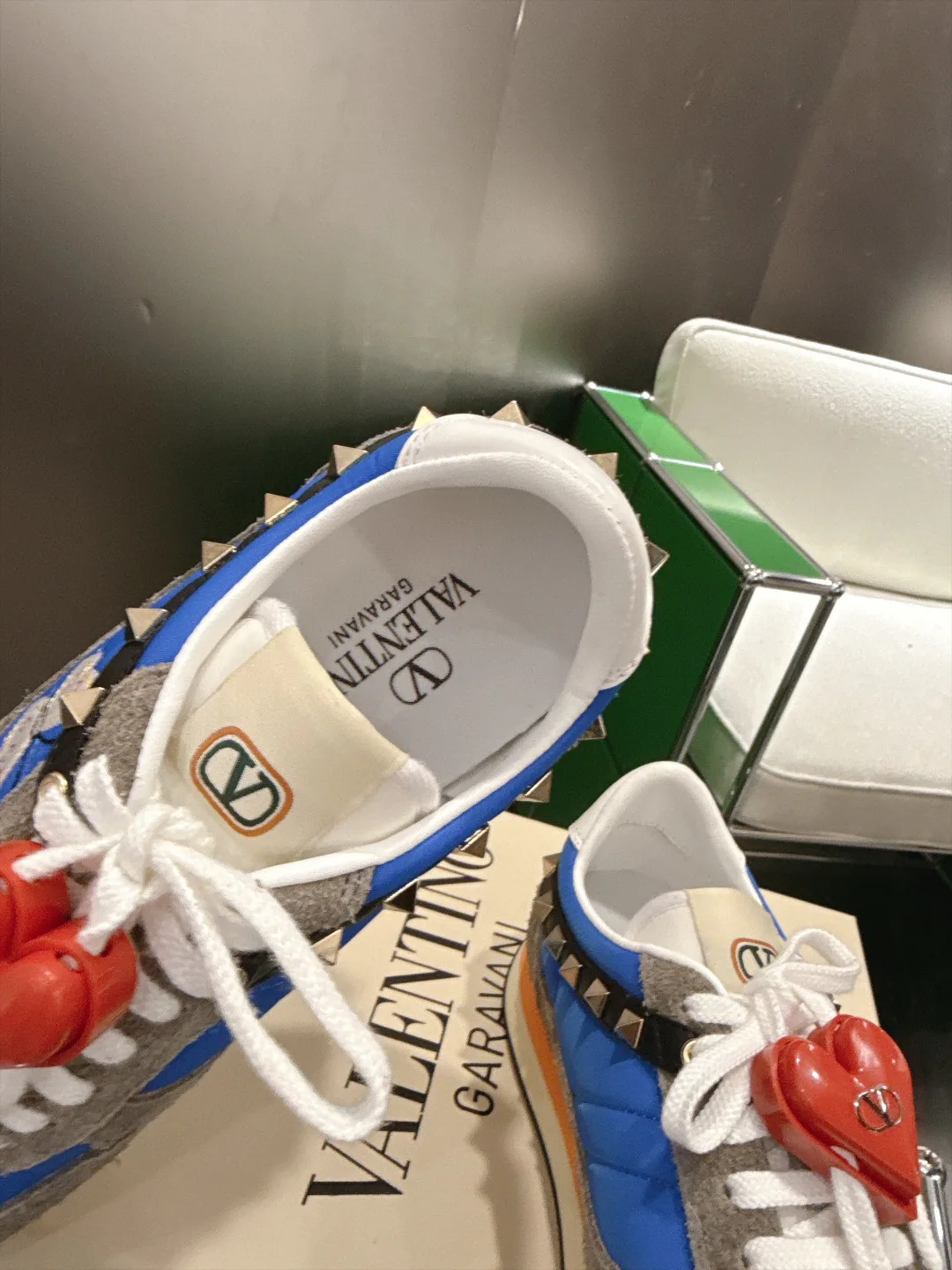 Women's Sneakers VALENTINO 18361079