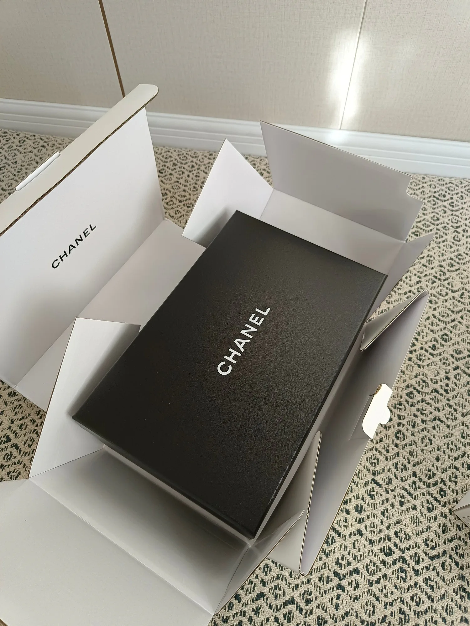 Women's Sneakers CHANEL 18274003