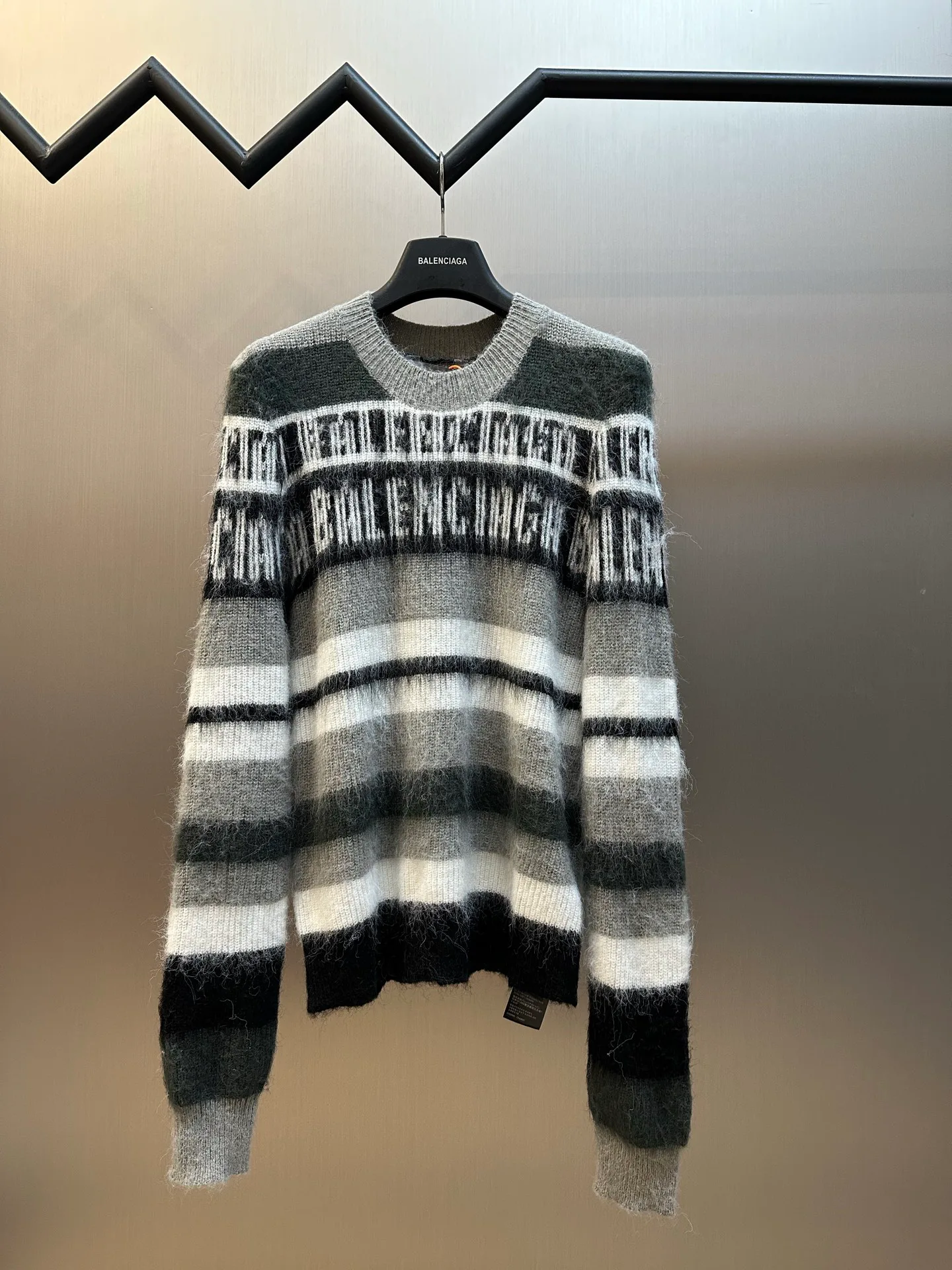 Men's Jumpers And Sweaters BALENCIAGA 18178853