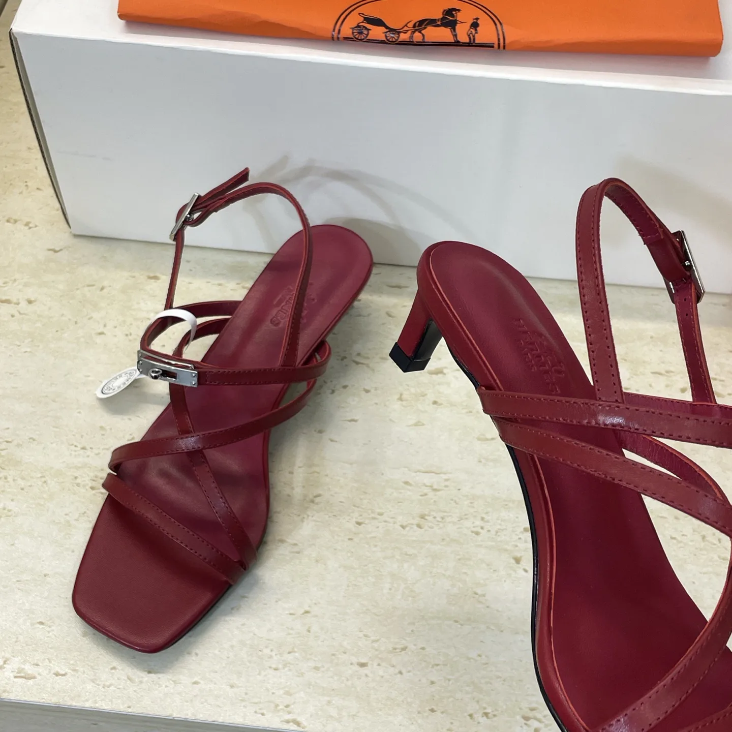 Women's Open-Toe Sandals HERMES 18120793