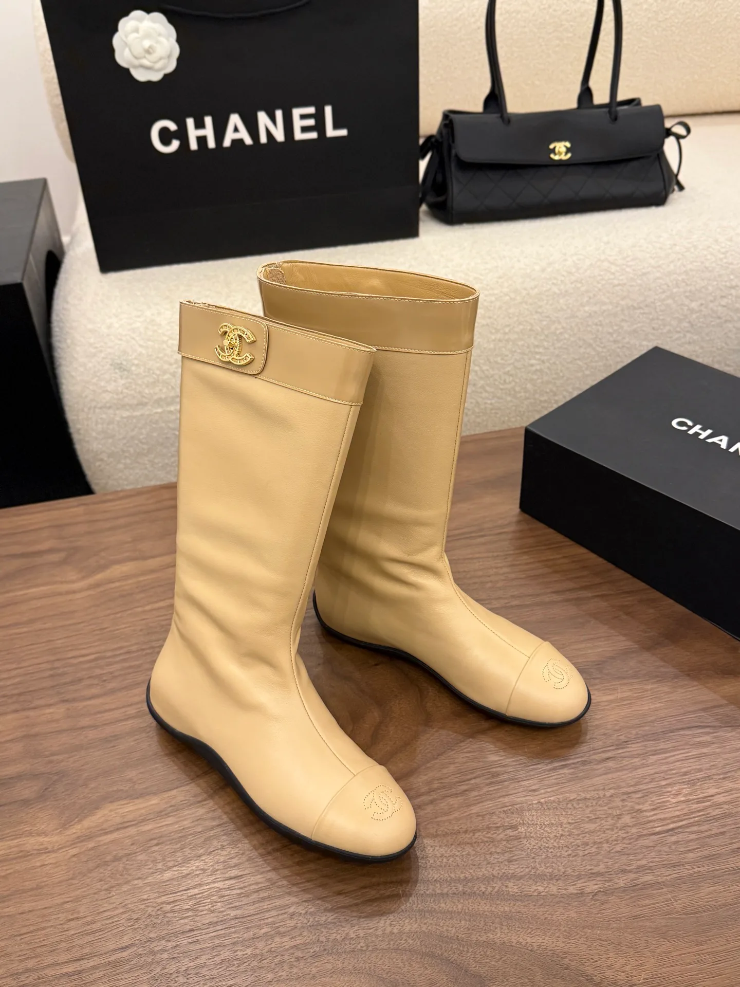Women's Boots CHANEL 18223565