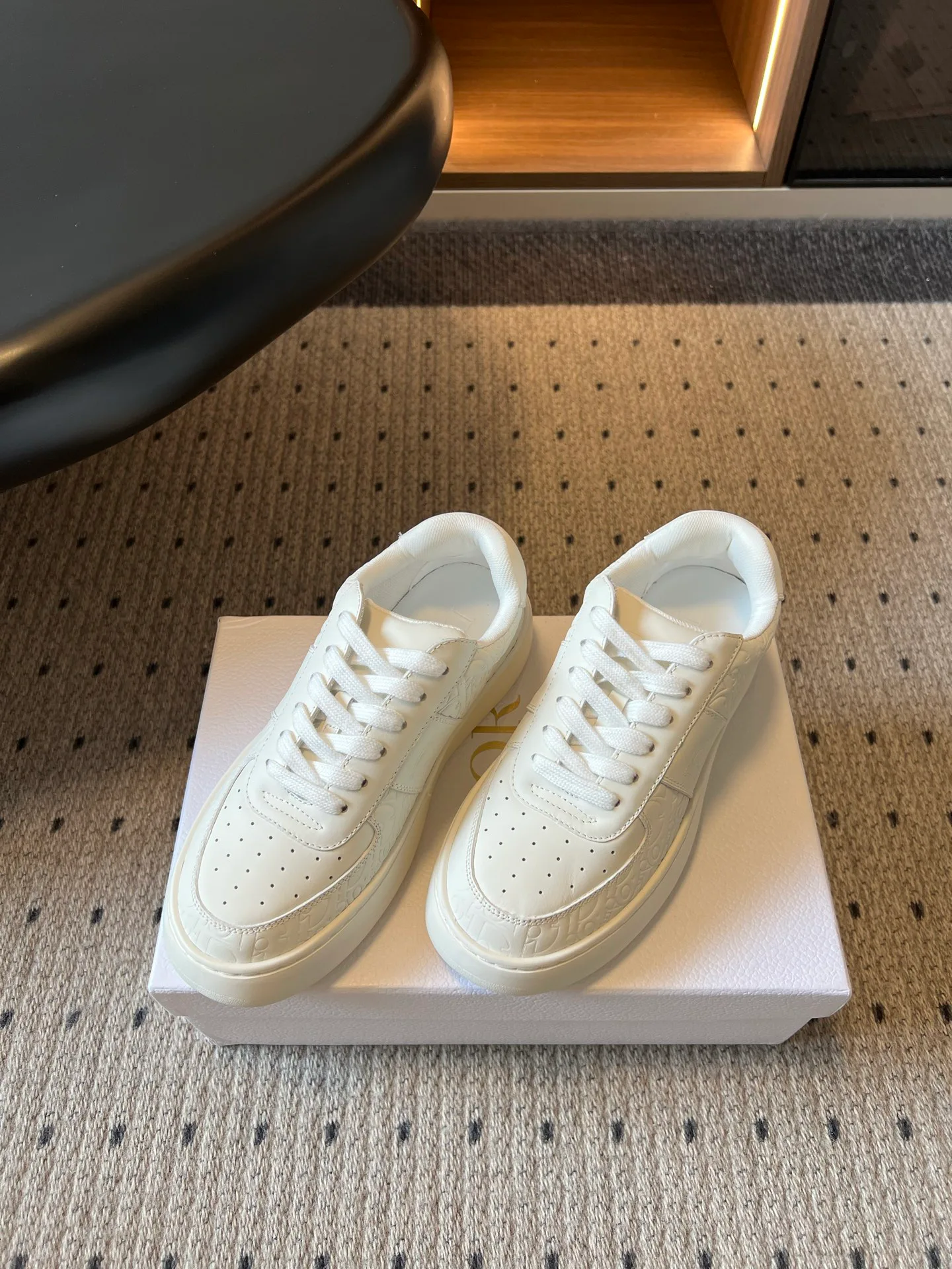 Women's Sneakers CHRISTIAN DIOR 18139646