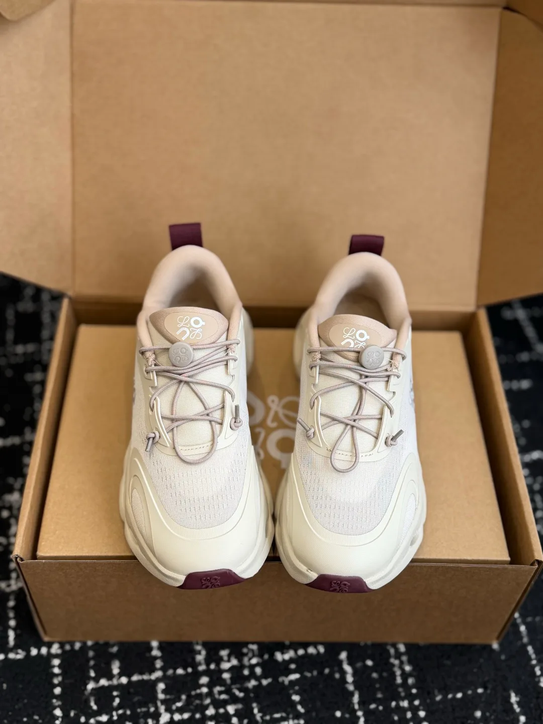 Women's Sneakers LOEWE 18139549