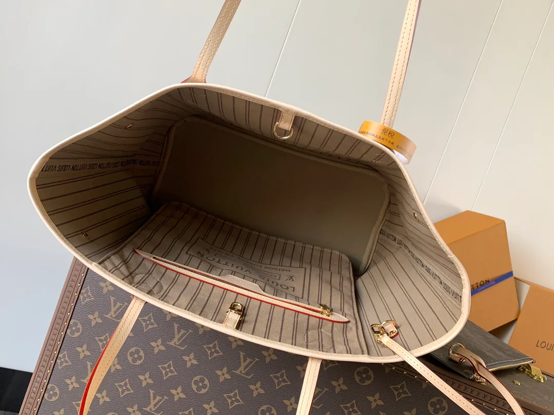 Women's Classic Handbags LOUIS VUITTON 18308893