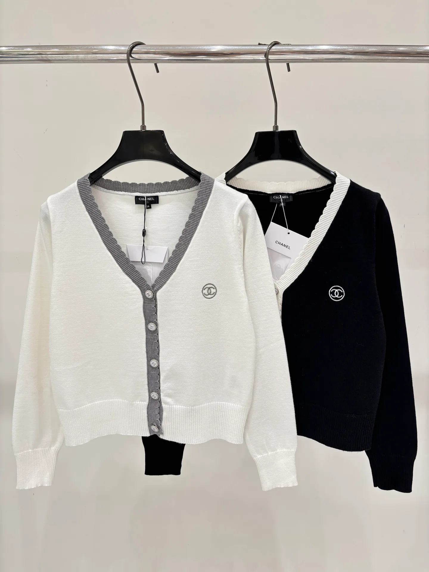 Women's Jumpers And Sweaters CHANEL 18509748