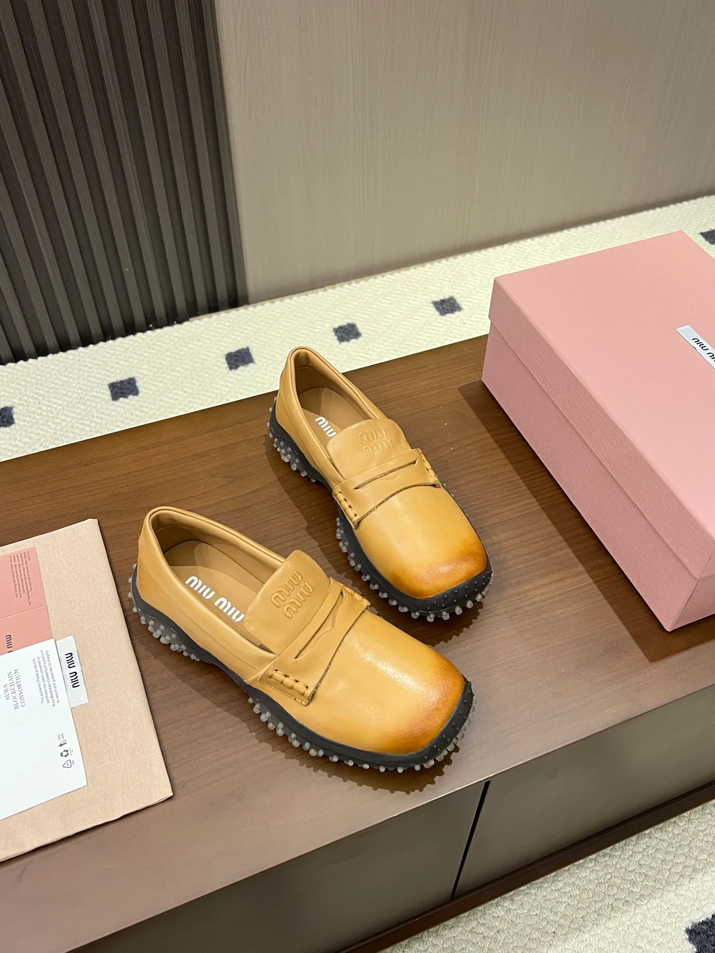 Women's Loafers And Moccasins MIU MIU 17968611