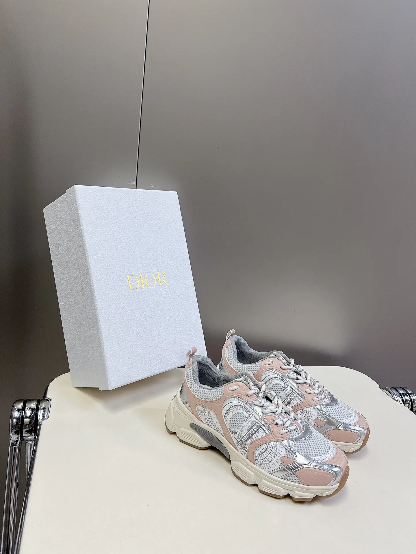 Women's Sneakers CHRISTIAN DIOR 17978175
