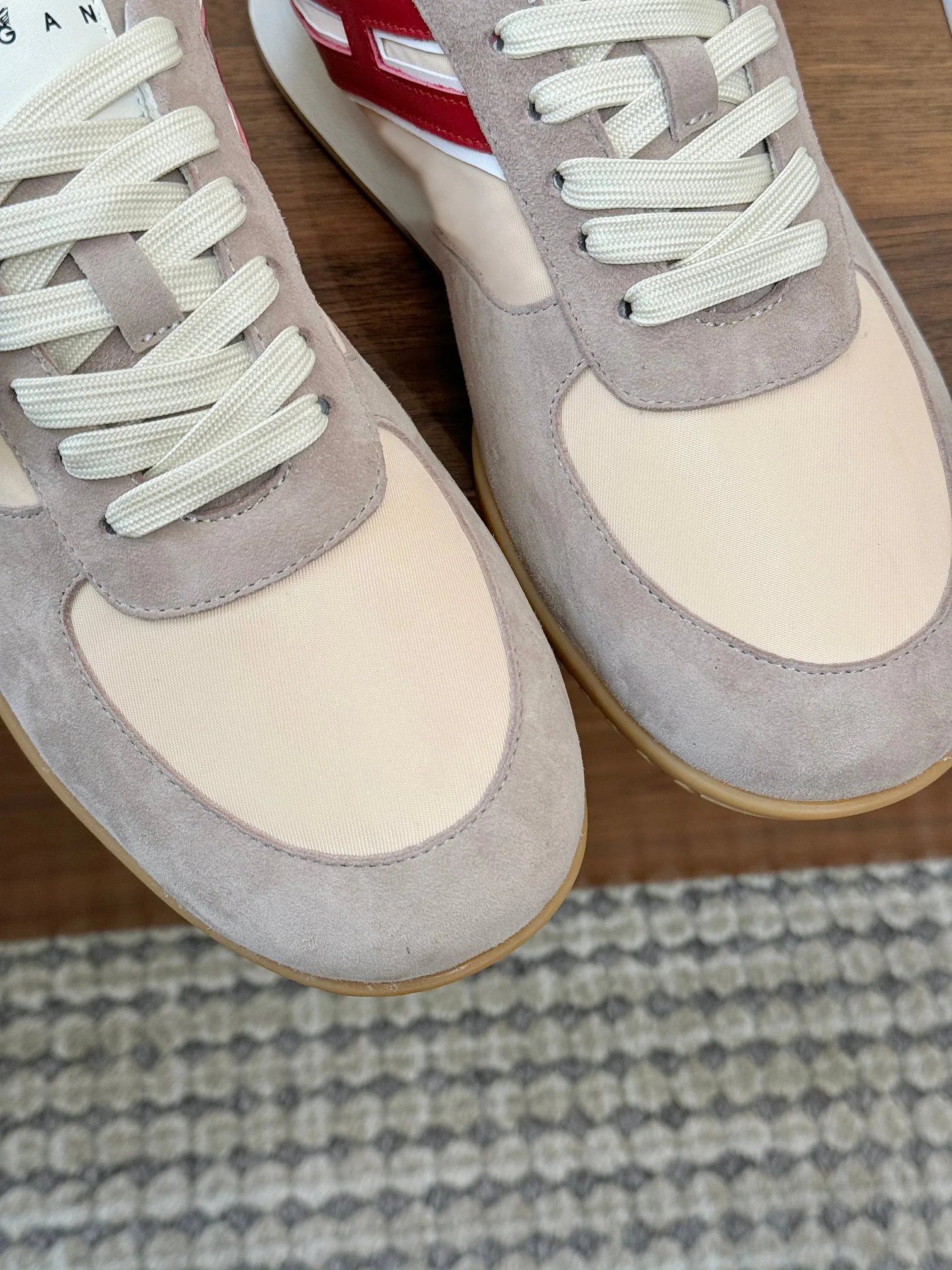 Women's Sneakers HOGAN 17182562