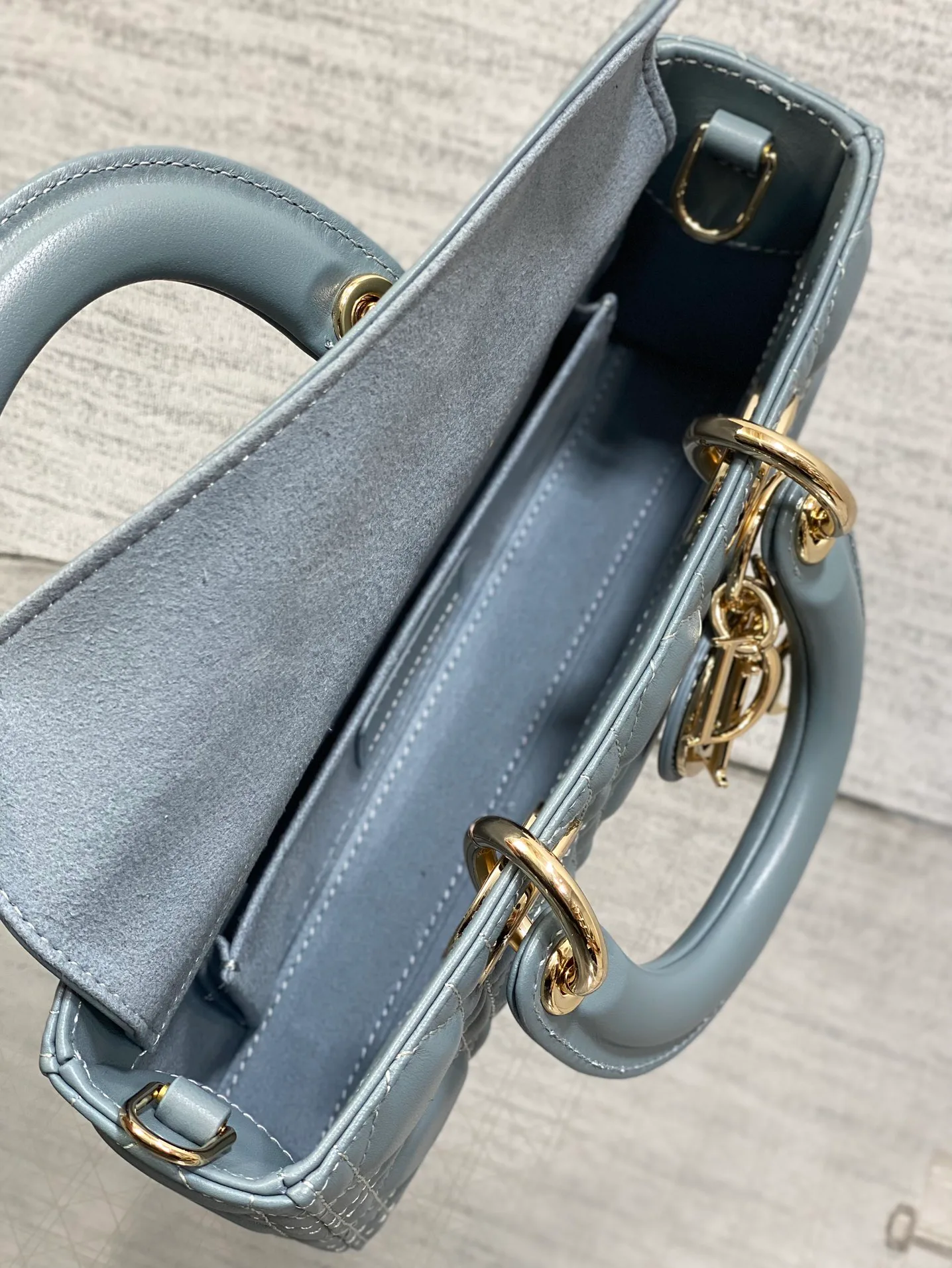 Women's Classic Handbags CHRISTIAN DIOR 17770425