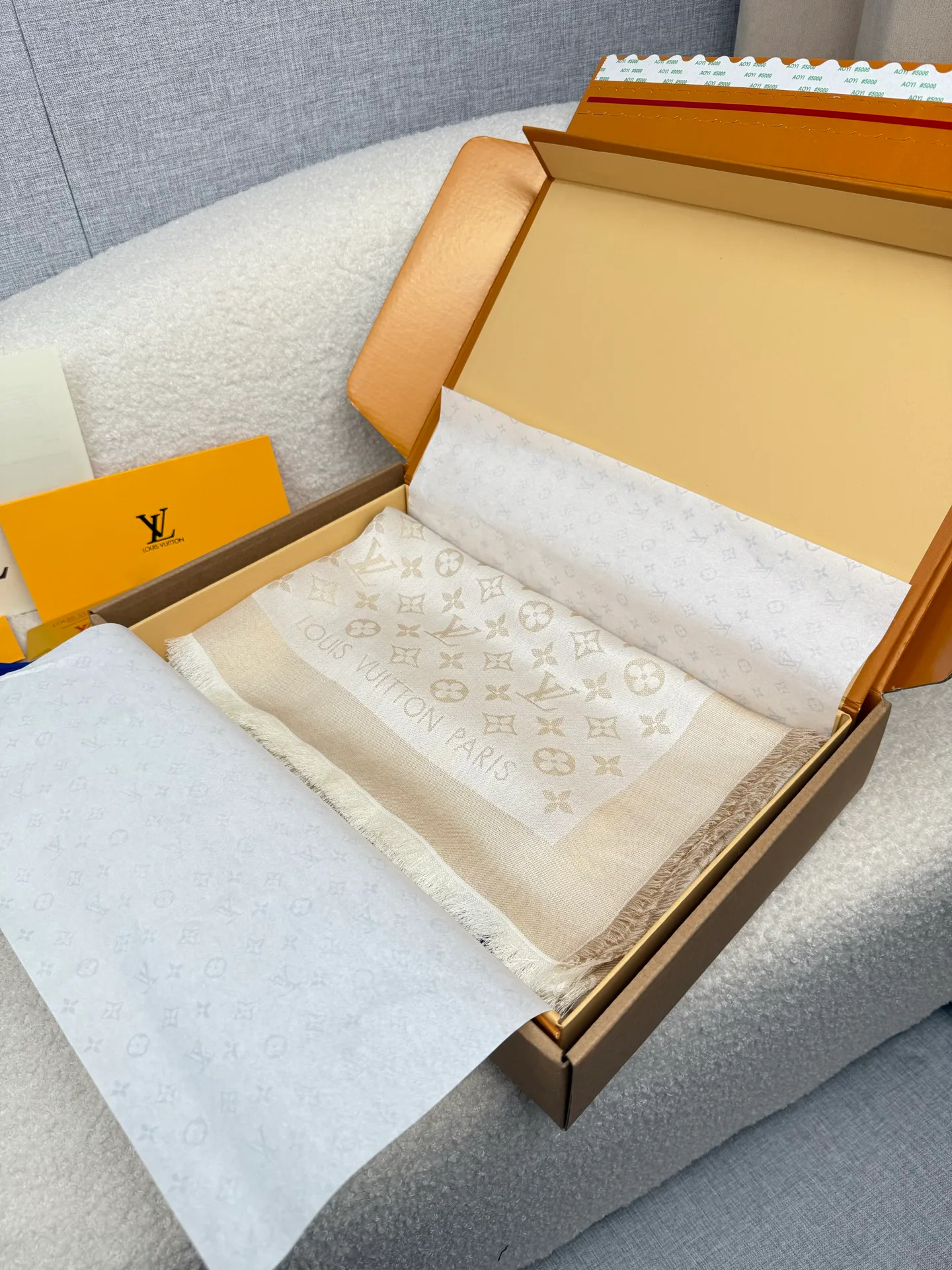 Scarves LOUIS VUITTON 18003388