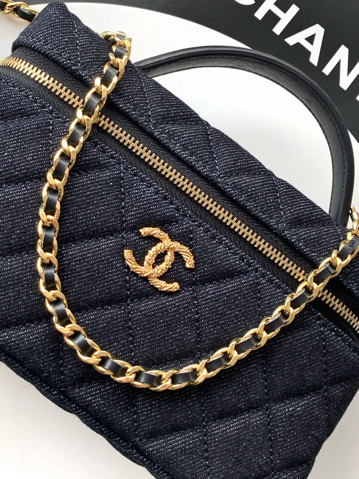 Классические Сумки Женские Chanel 18588845