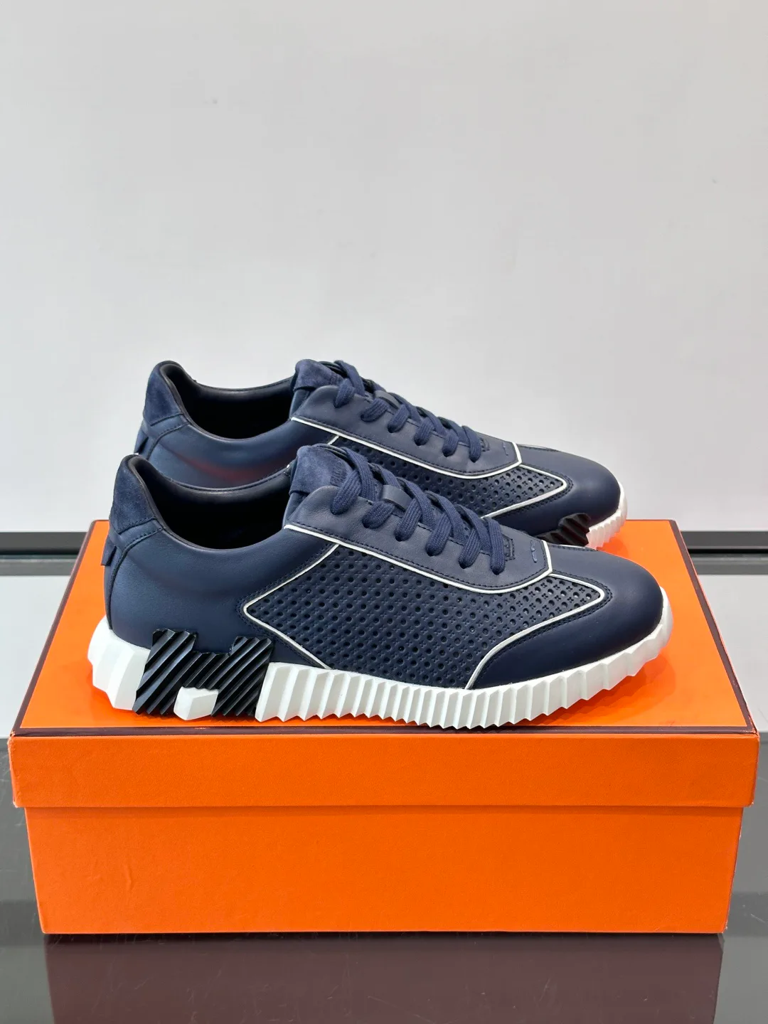 Women's Sneakers HERMES 18102088