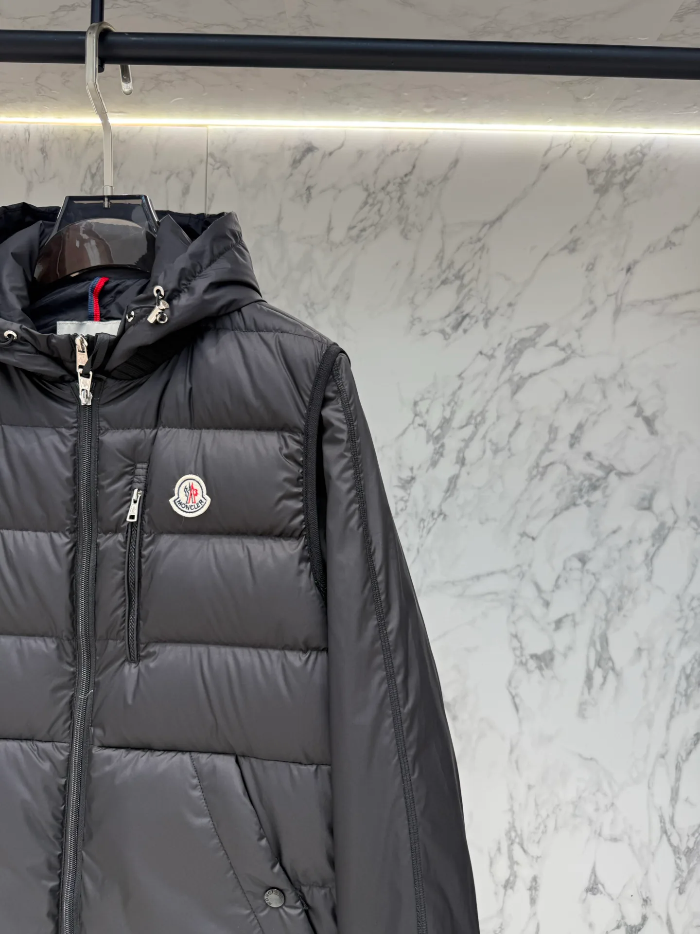 Men's Jackets And Down Jackets MONCLER 17808984