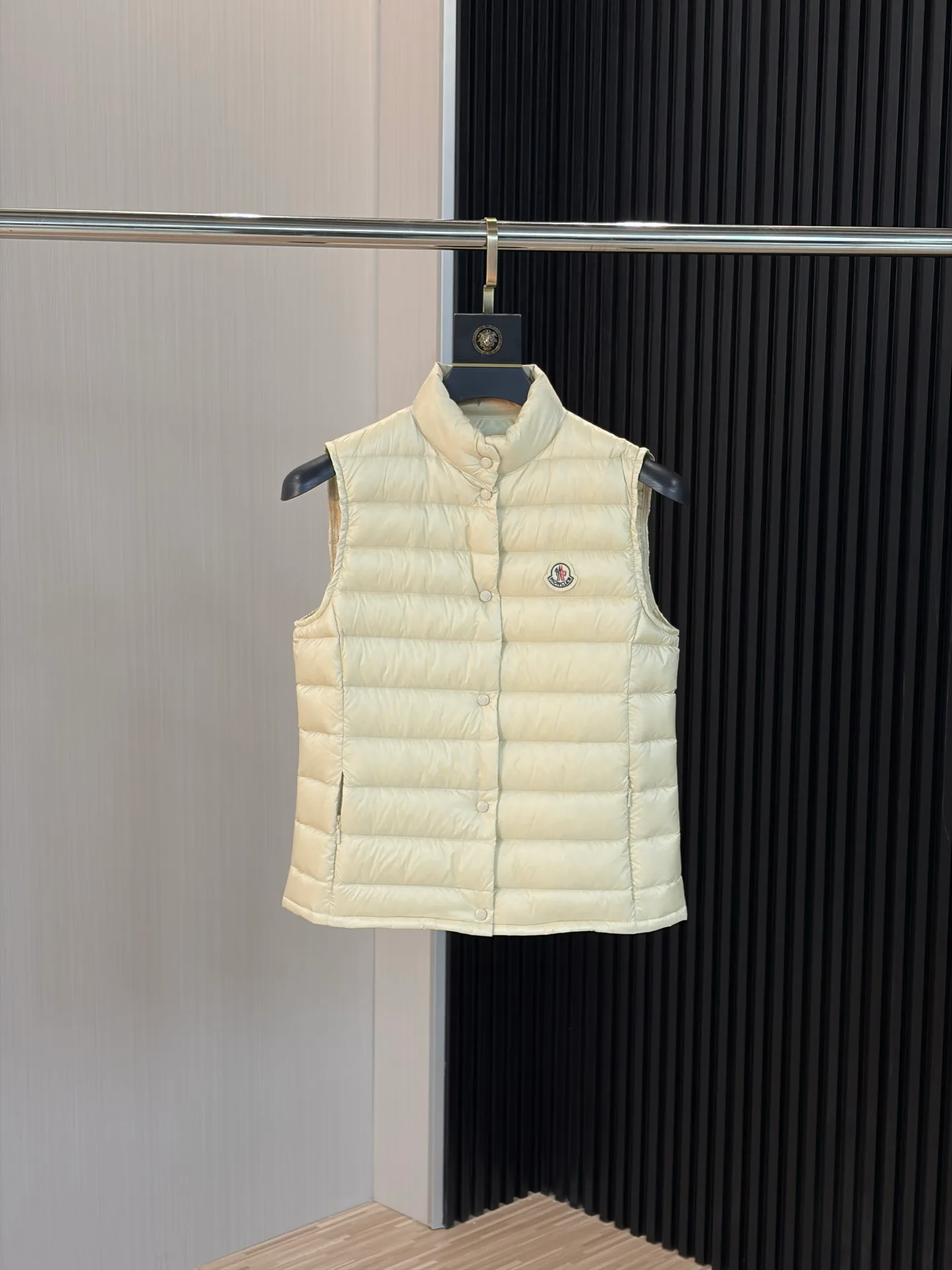 Men's Vests MONCLER 17908051