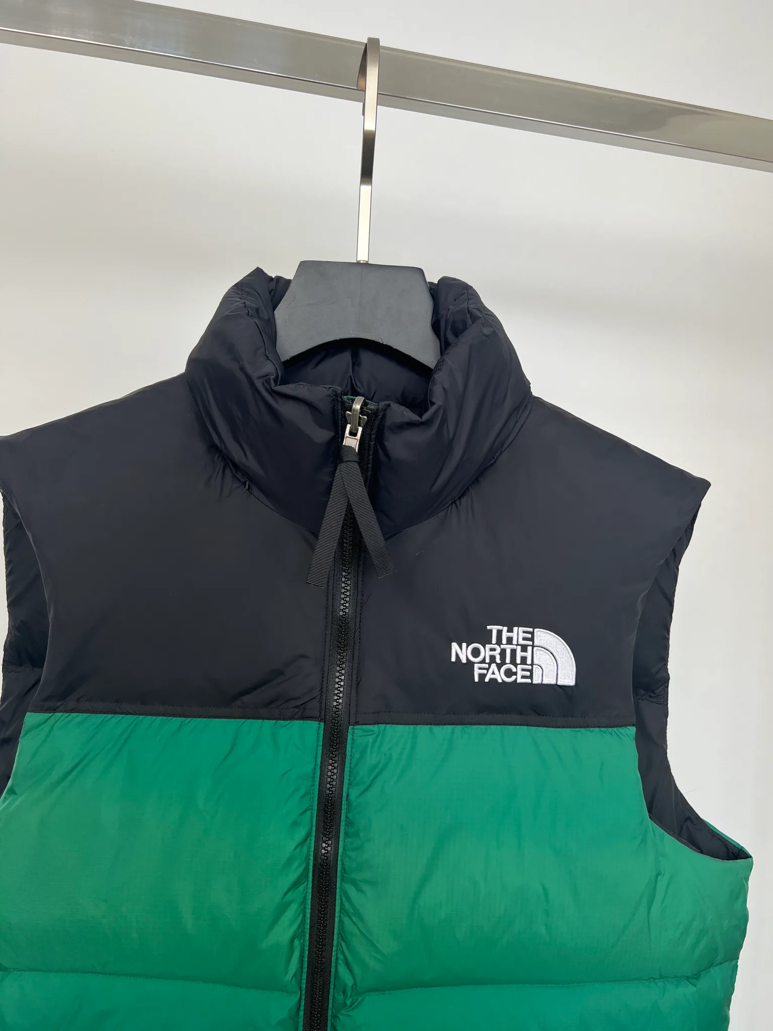 Women's Vests THE NORTH FACE 18416027