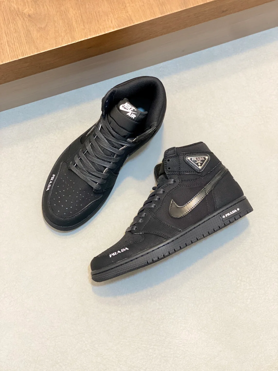 Men's Sneakers PRADA 18274569
