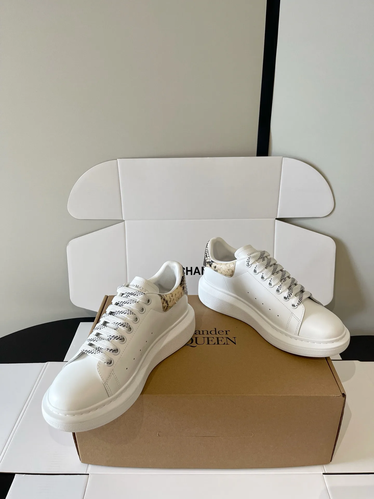 Women's Sneakers ALEXANDER MCQUEEN 17898872