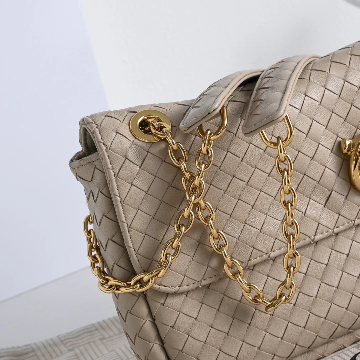 Классические Сумки Женские Bottega Veneta 18566433
