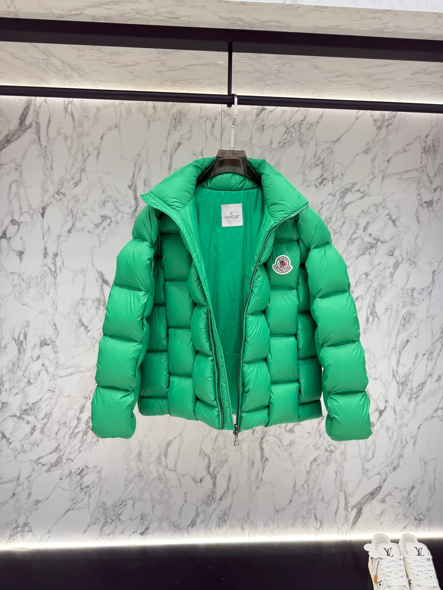 Men's Jackets And Down Jackets MONCLER 18387705
