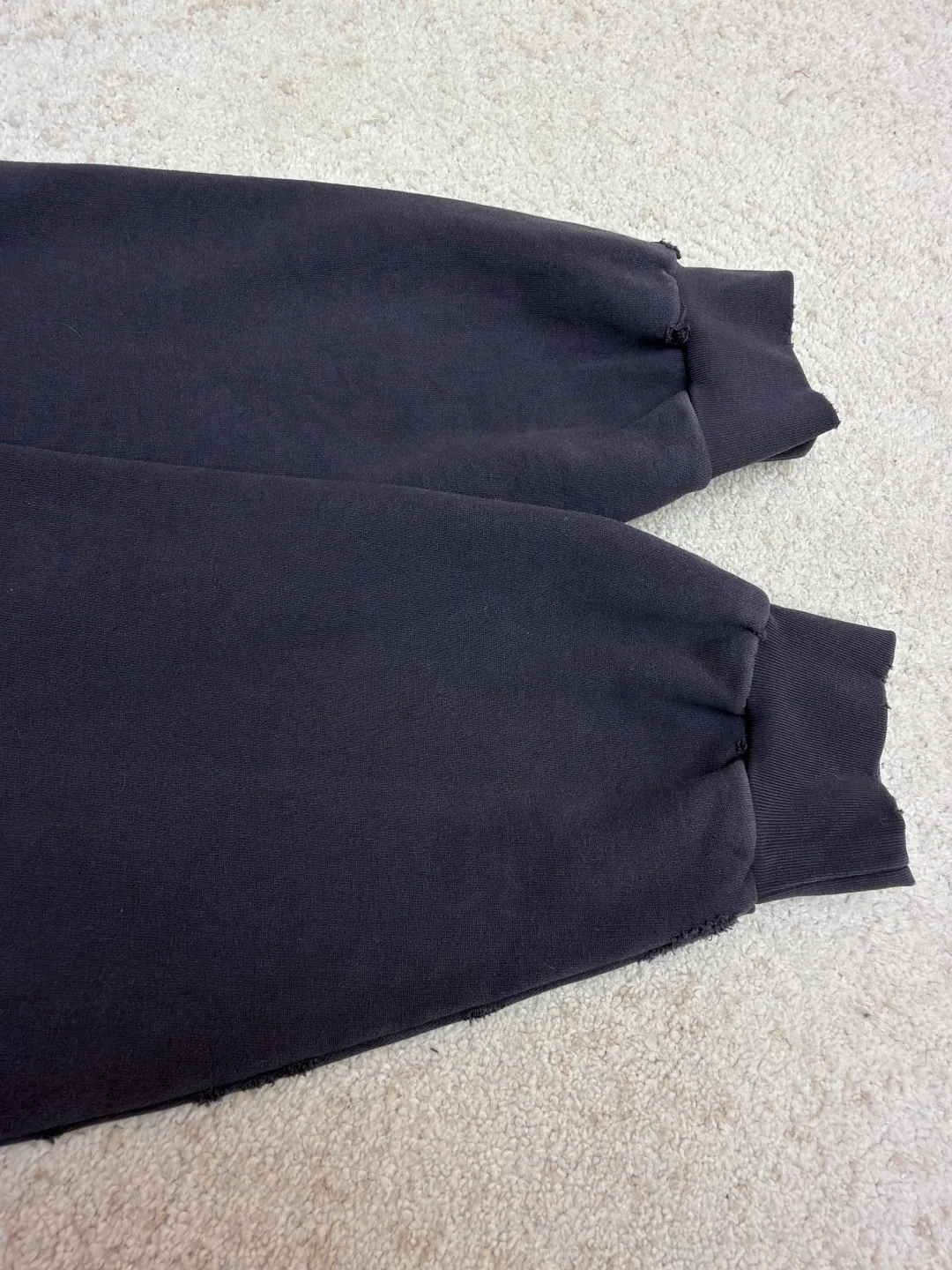 Men's Sweatshirts And Hoodies BALENCIAGA 17699437