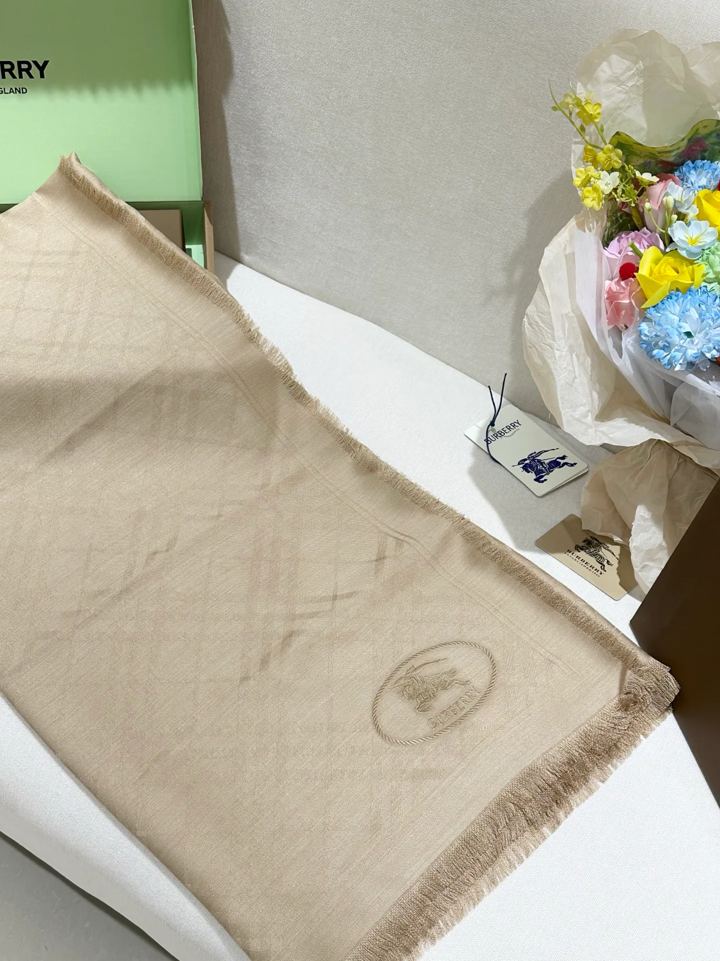 Scarves BURBERRY 17916810