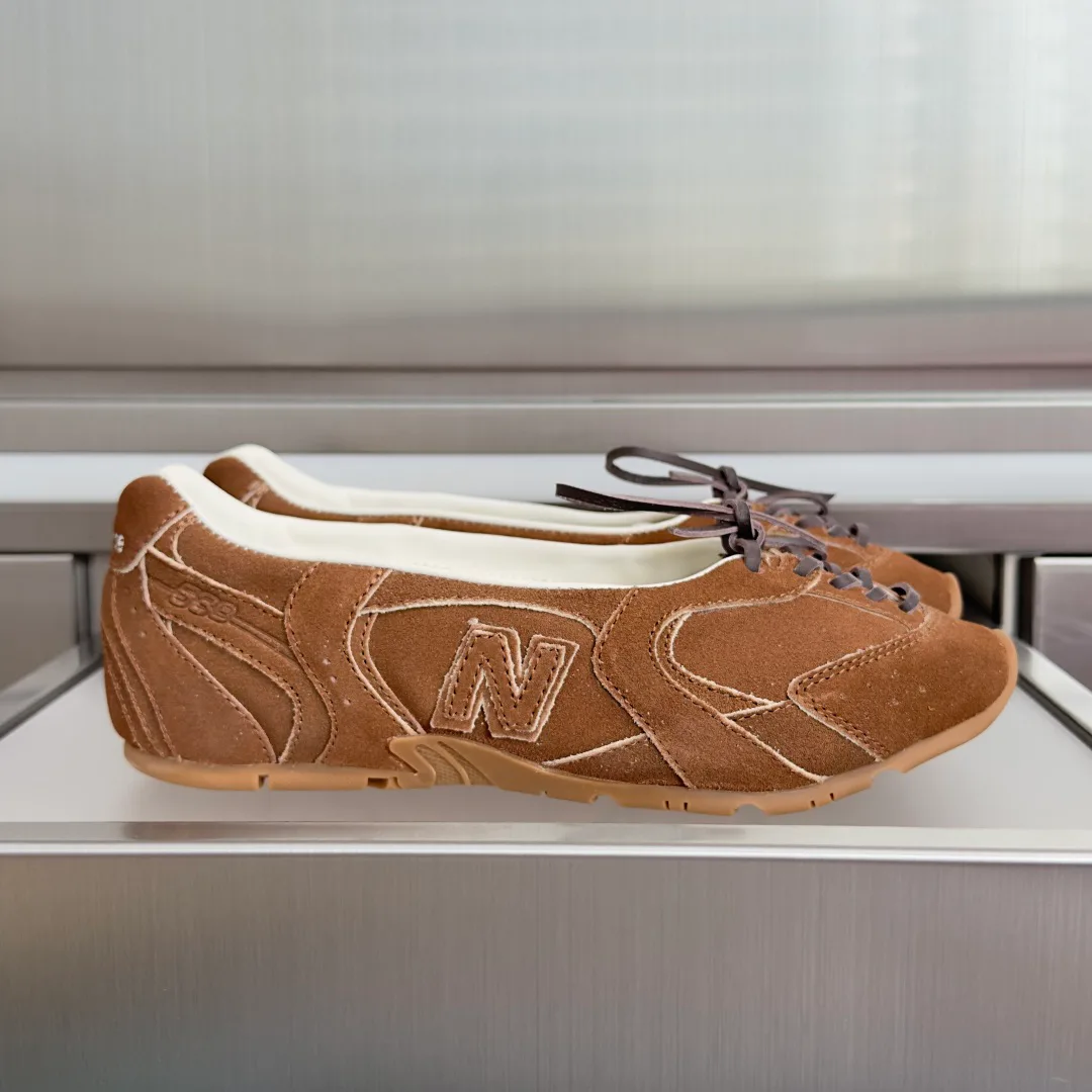 Women's Sneakers MIU MIU 17950431