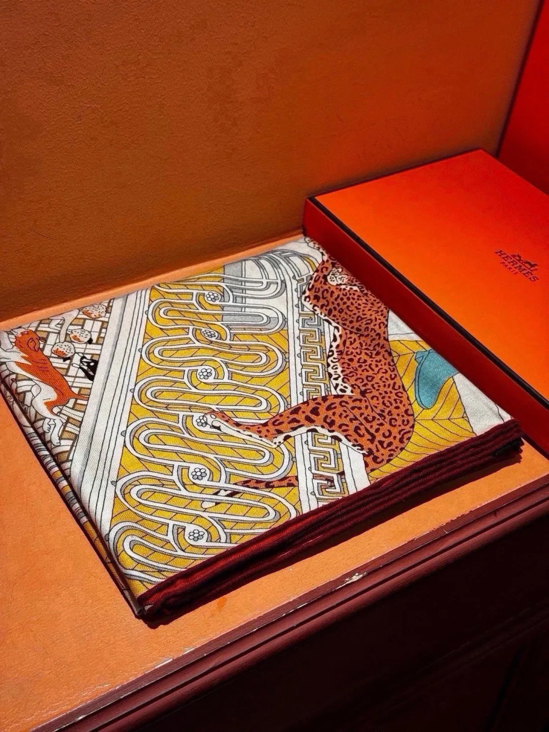 Silk Scarves HERMES 18222550
