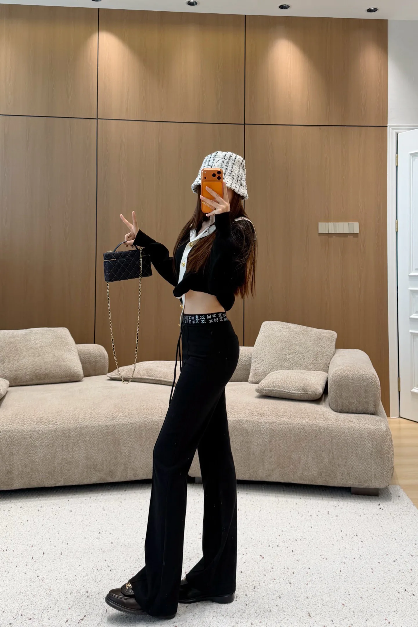 Women's Trousers CHANEL 18108478