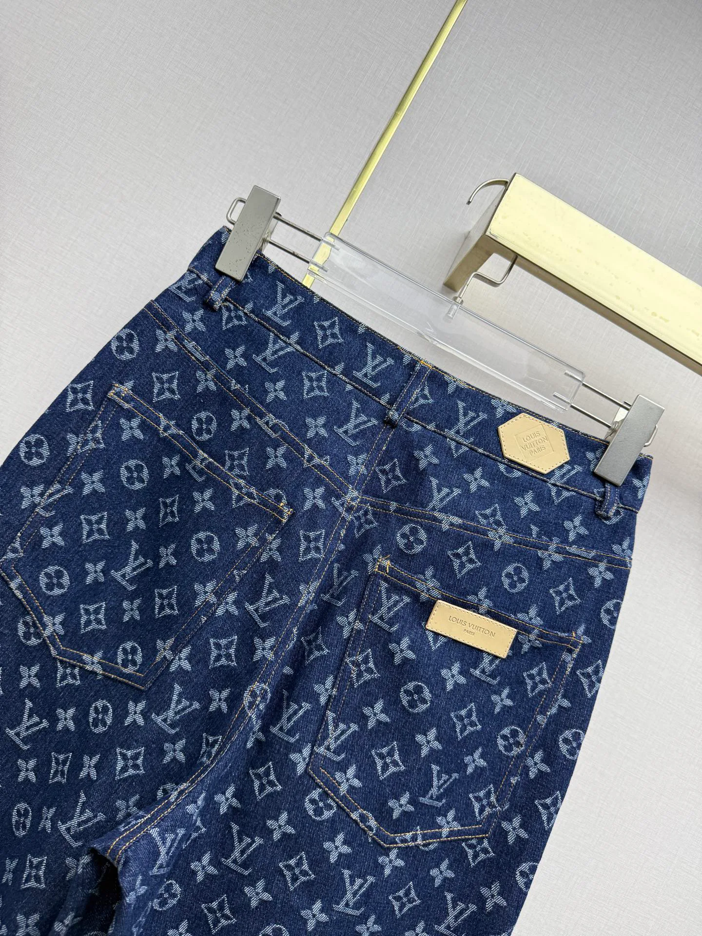 Women's Jeans LOUIS VUITTON 17908347
