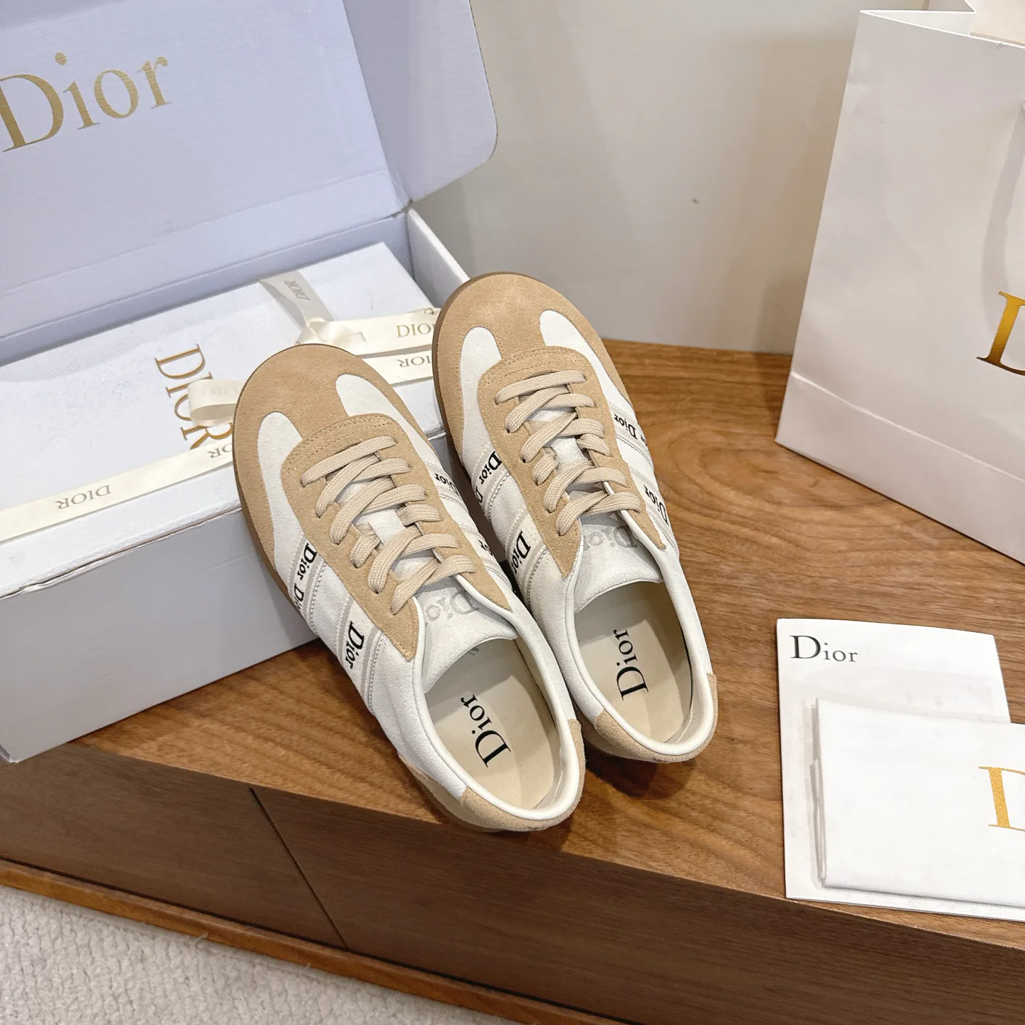 Women's Sneakers CHRISTIAN DIOR 17467318