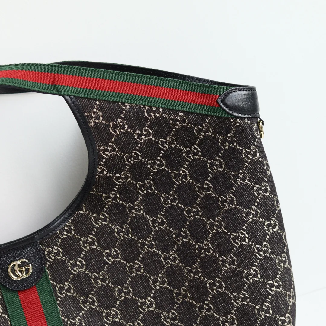 Women's Classic Handbags GUCCI 18262396