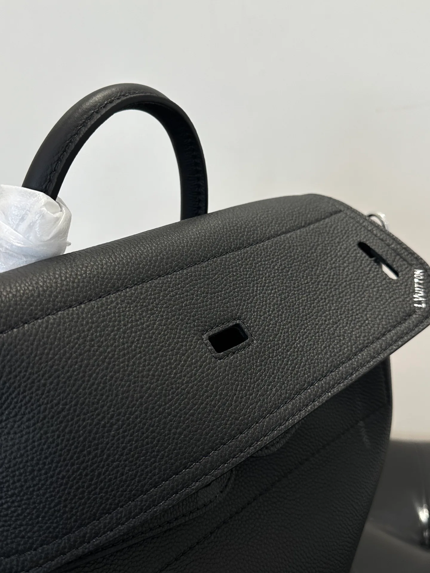 Women's Classic Handbags LOUIS VUITTON 17136033