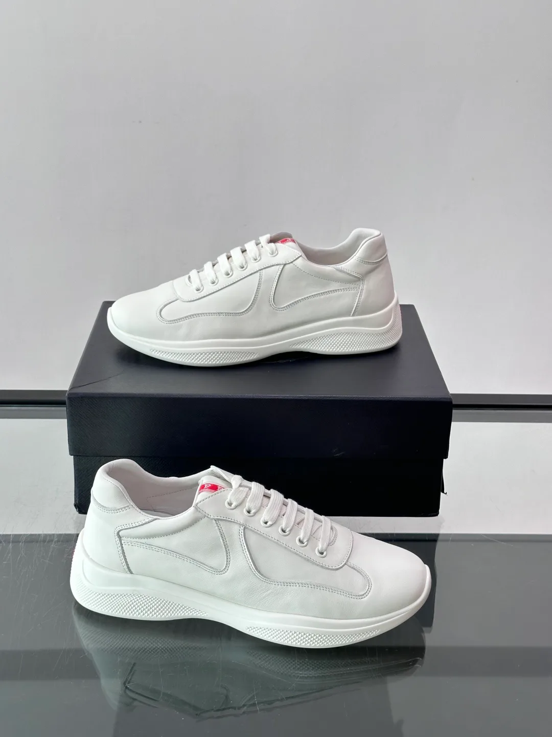Women's Sneakers PRADA 18119253
