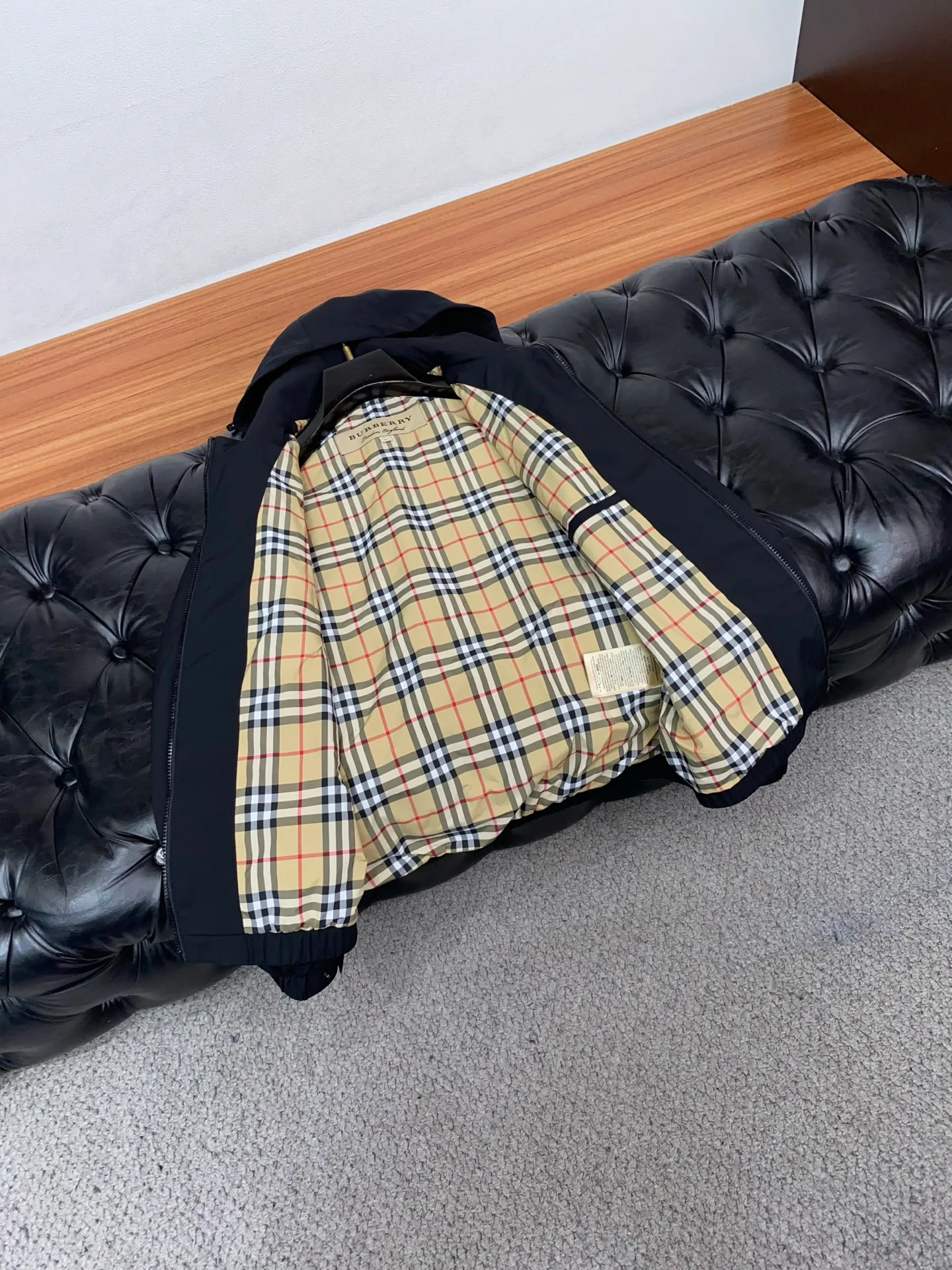 Men's Jackets And Down Jackets BURBERRY 17727982