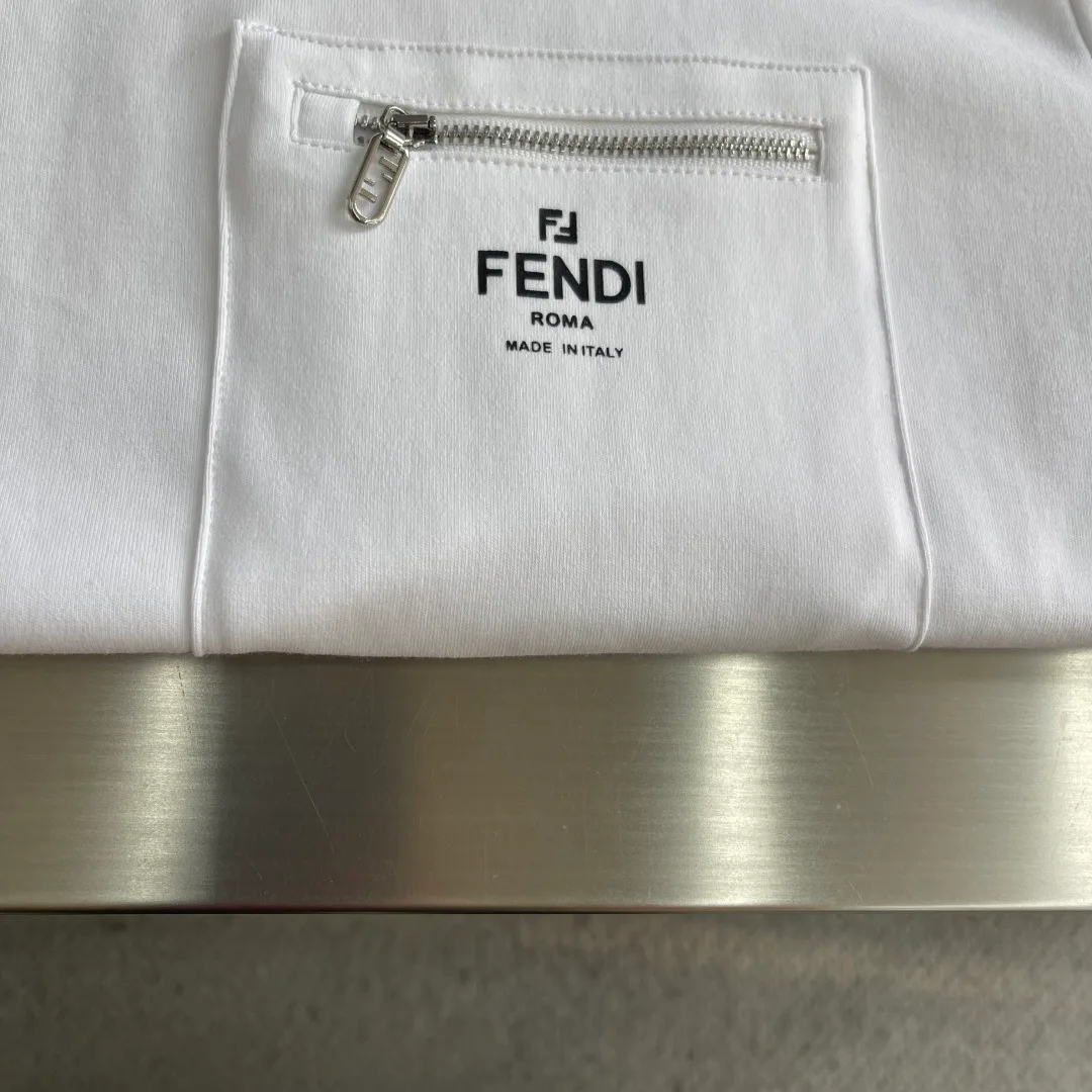 Women's T-Shirts FENDI 18191291