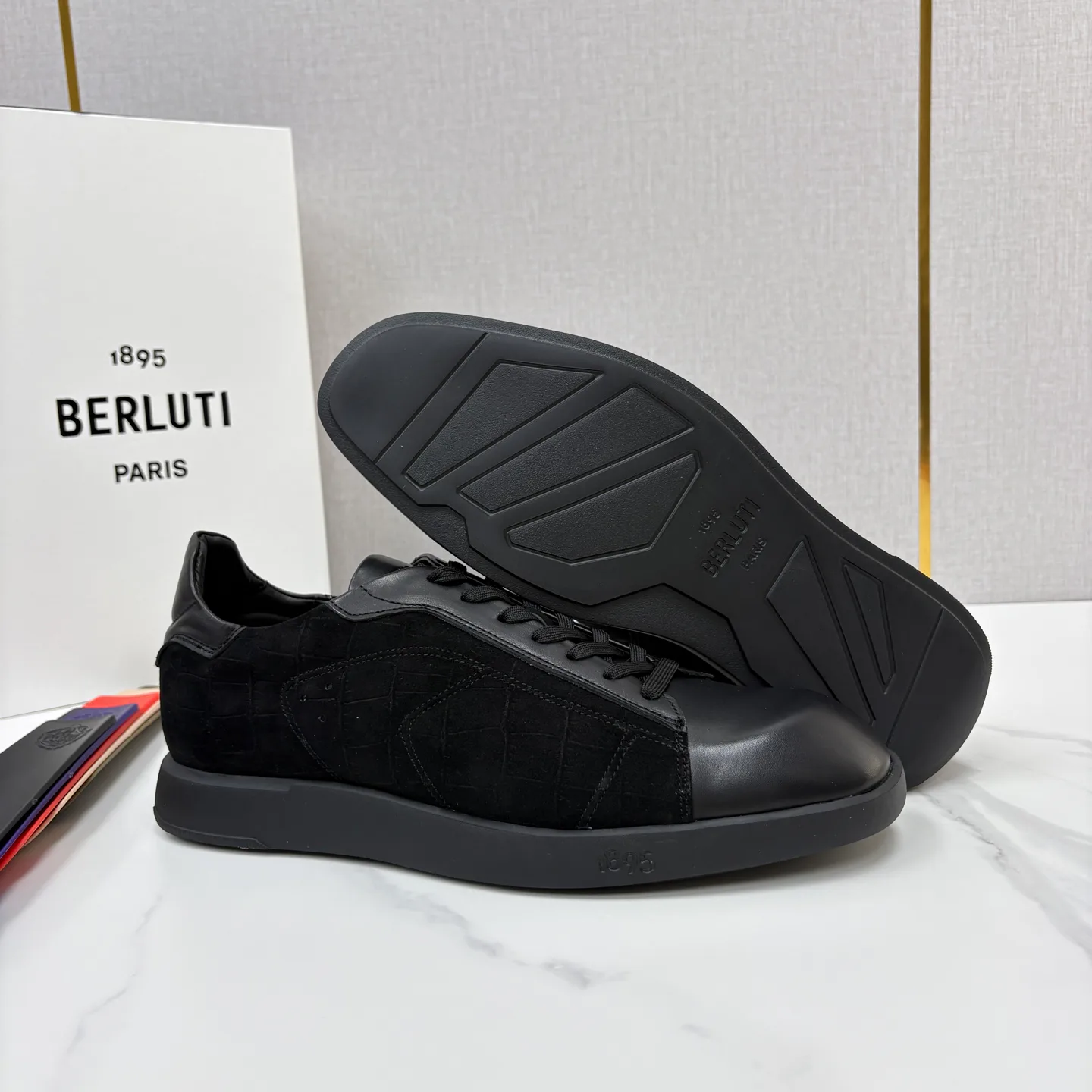 Men's Sneakers BERLUTI 17579135