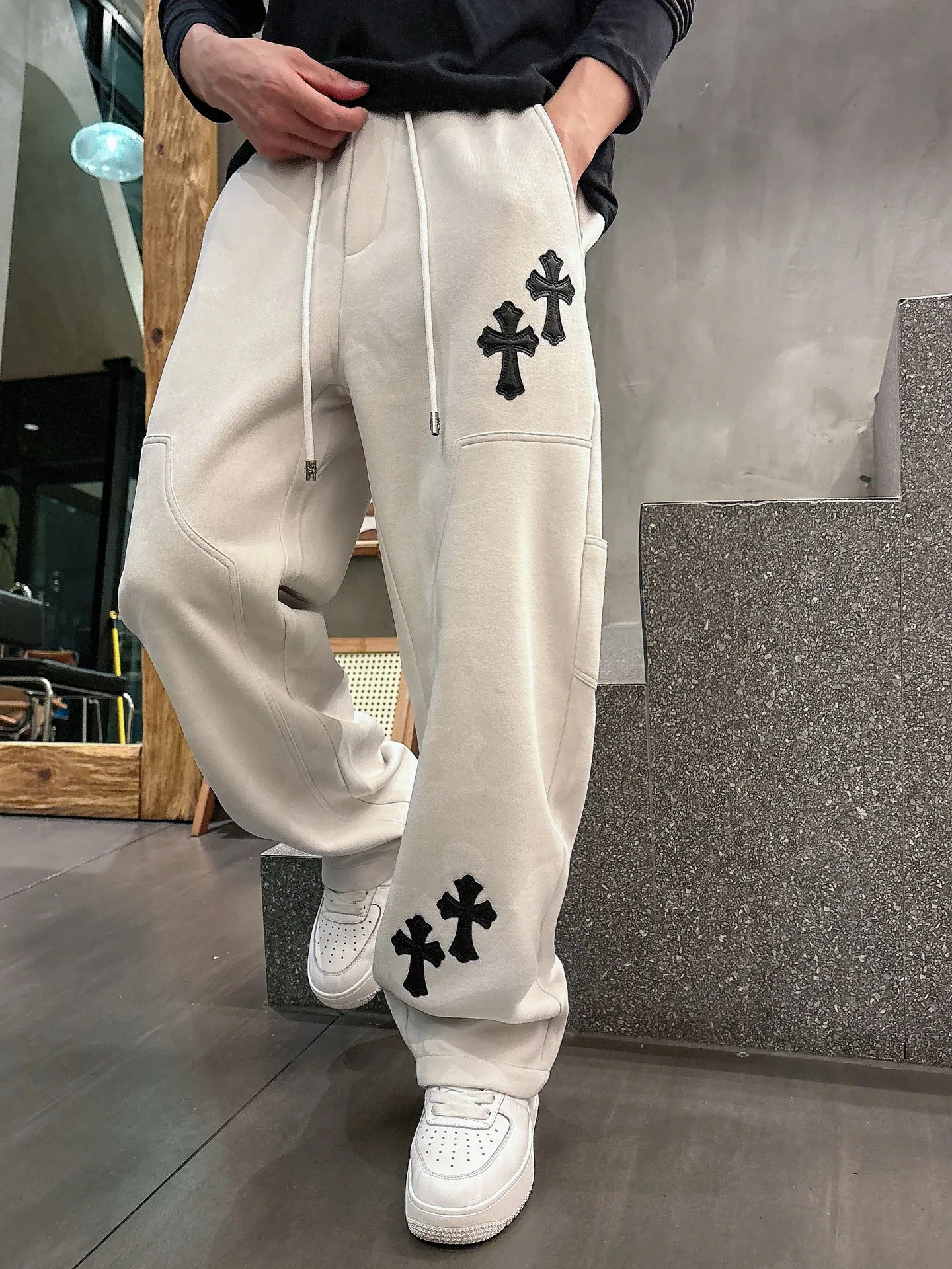 Брюки Мужские Chrome Hearts 18596833