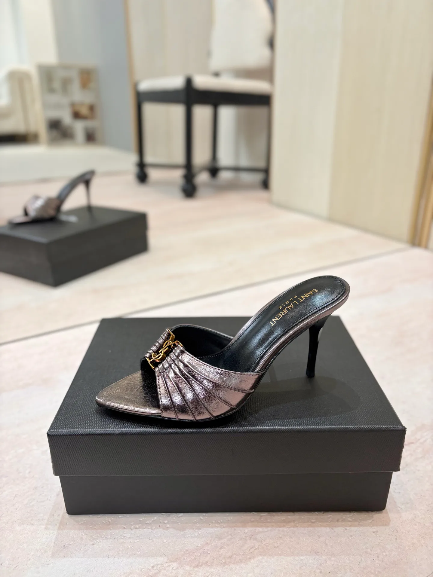 Women's Mules And Clogs SAINT LAURENT 17476056