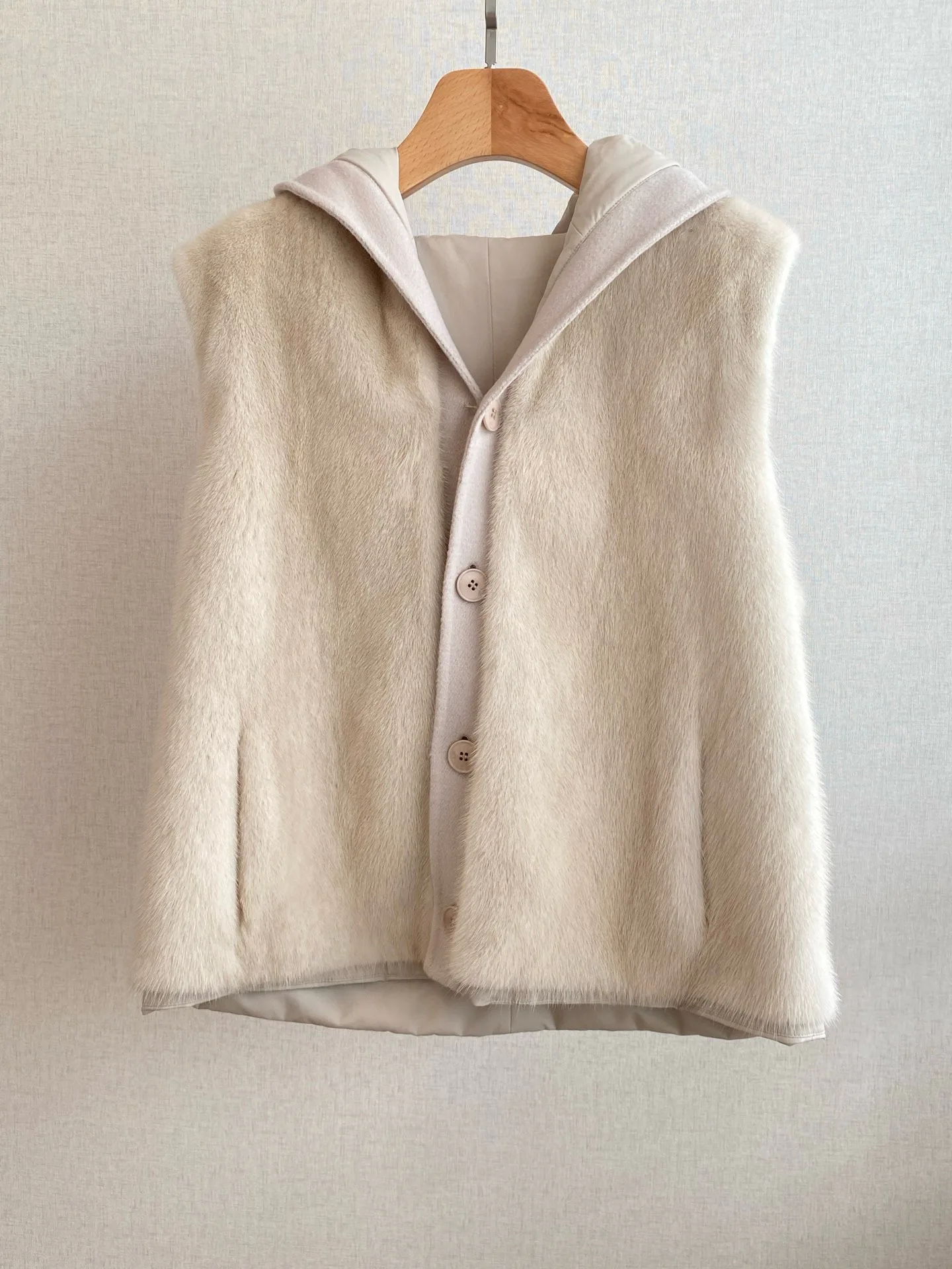 Women's Vests LORO PIANA 18289319