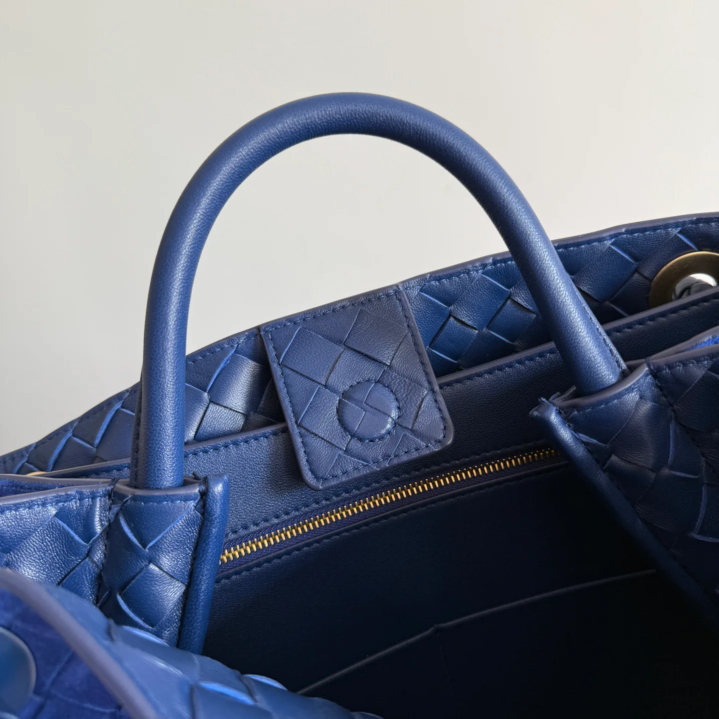 Women's Classic Handbags BOTTEGA VENETA 17972732